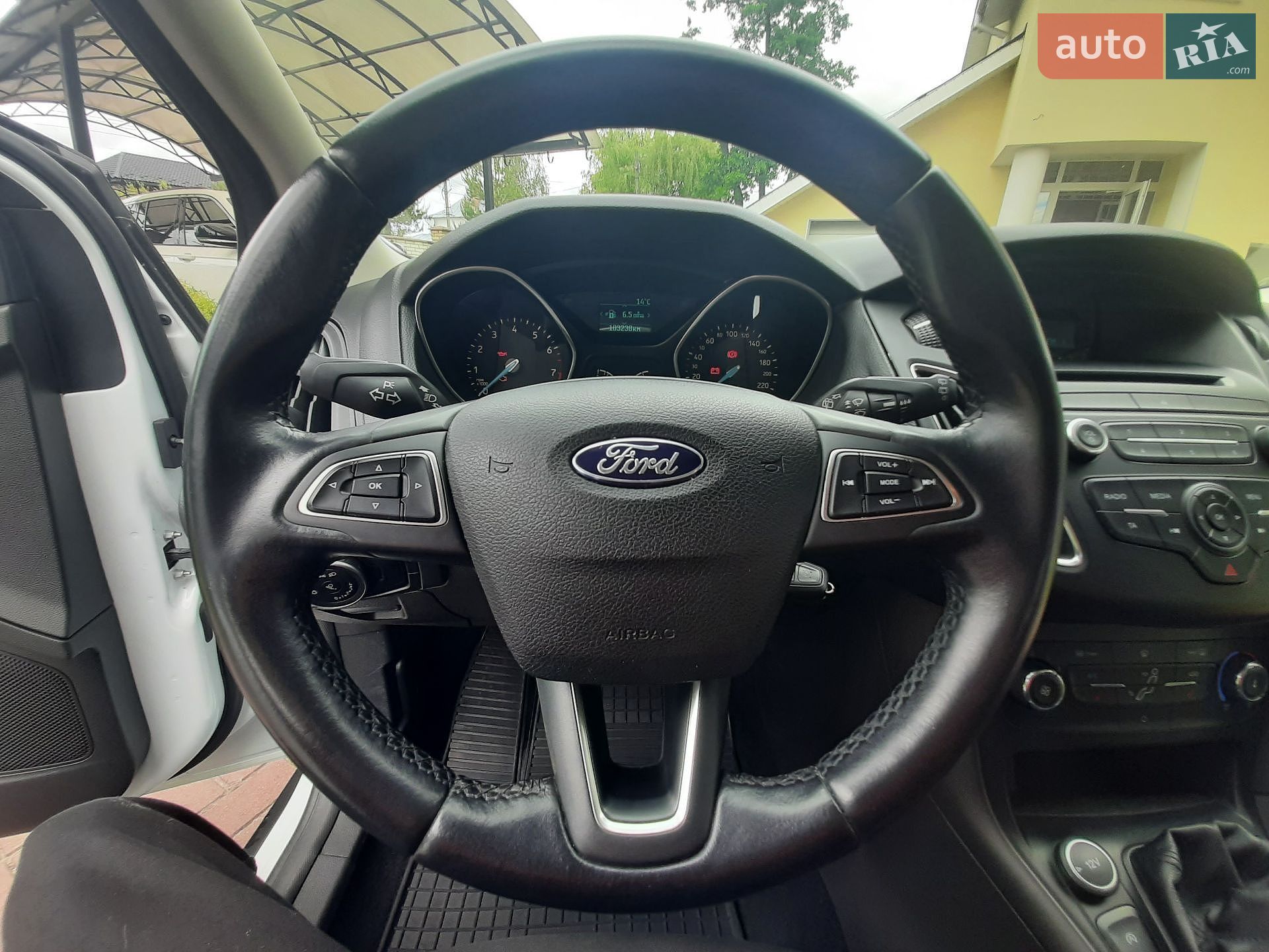 Ford Focus 2015 VIN WF05XXGCC5FE26387 фото оголошення 27 з 37