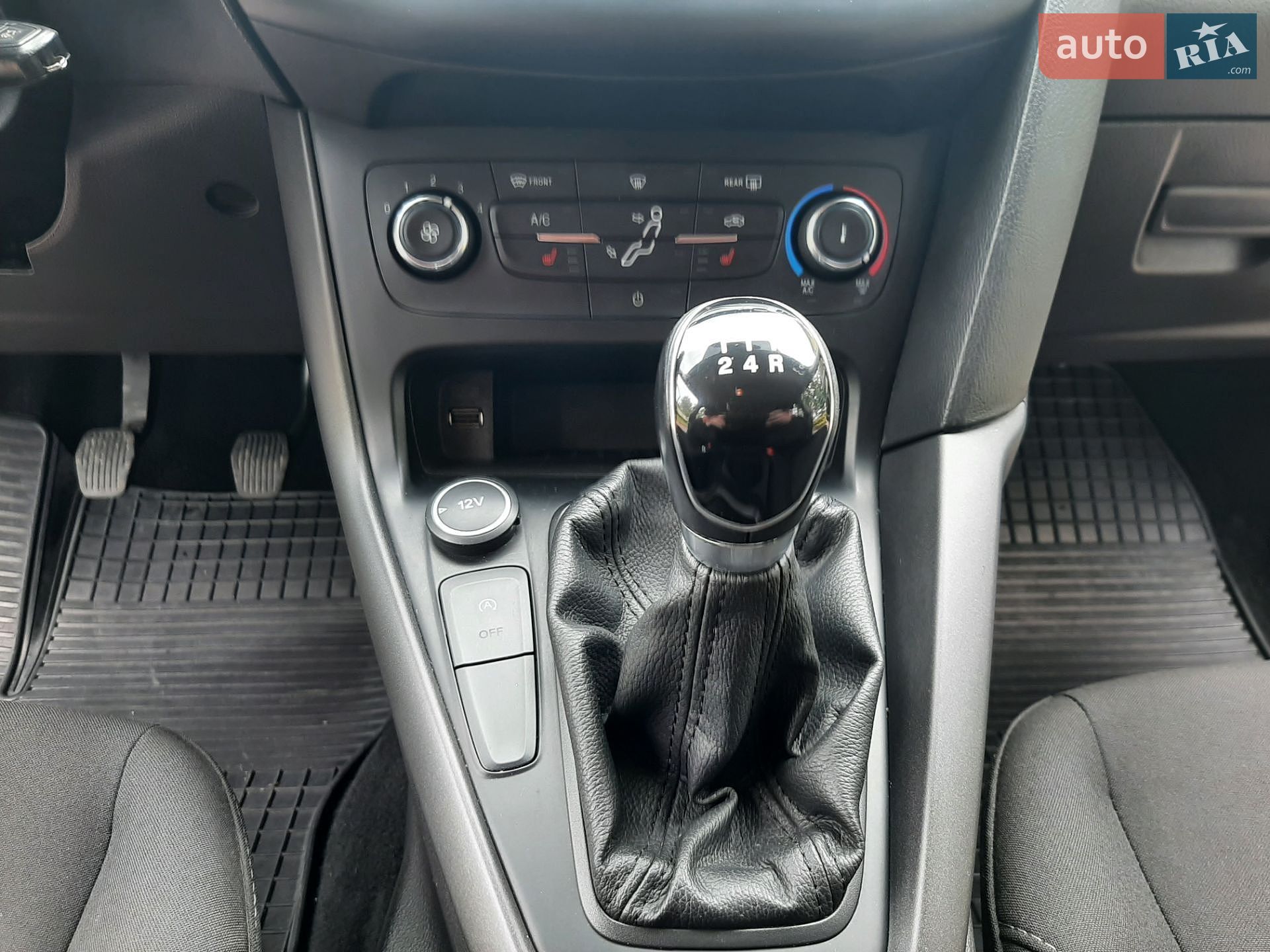 Ford Focus 2015 VIN WF05XXGCC5FE26387 фото оголошення 31 з 37