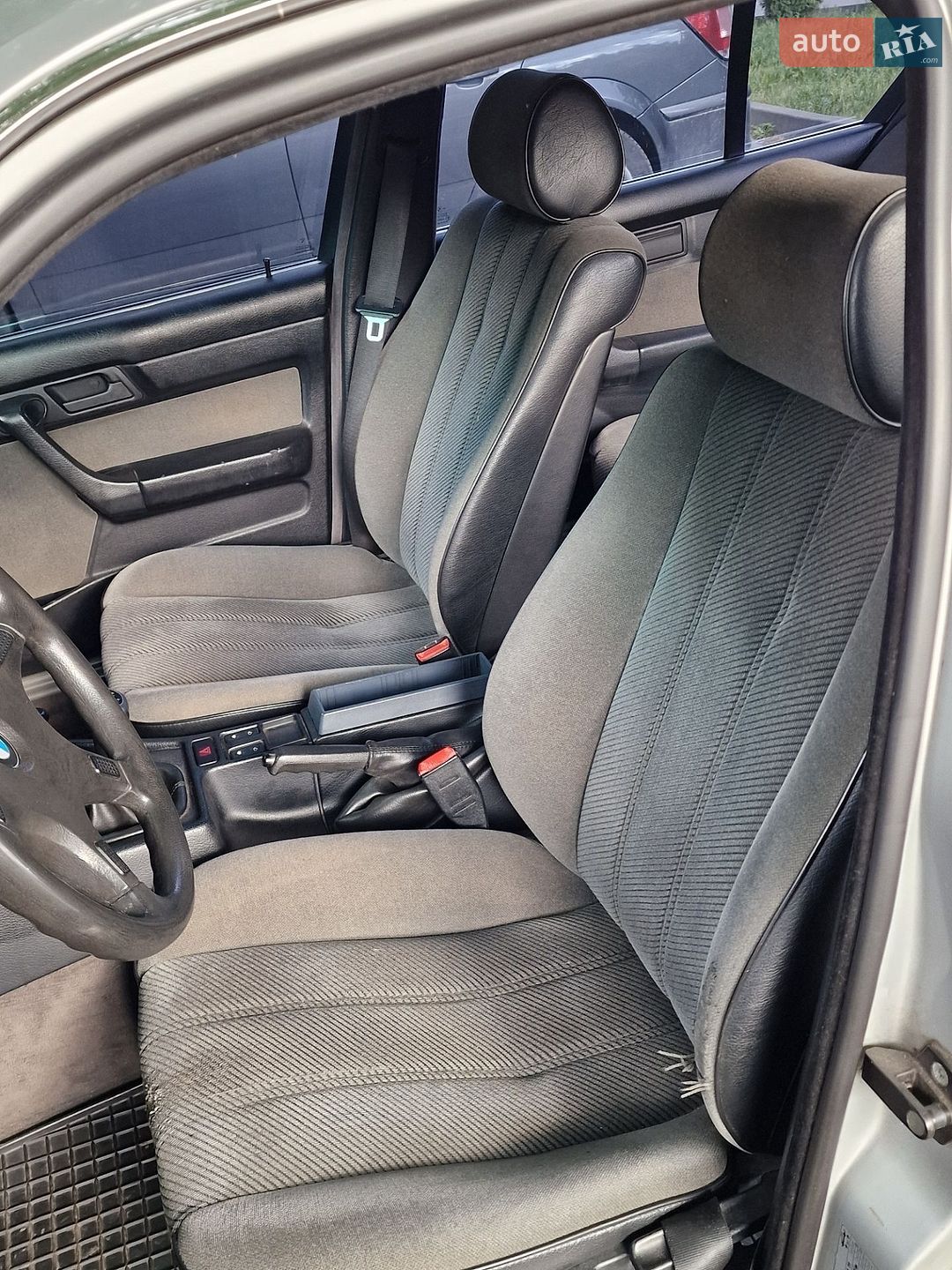 BMW 5 Series 1990 VIN WBAHB51060BD20551 фото оголошення 7 з 25
