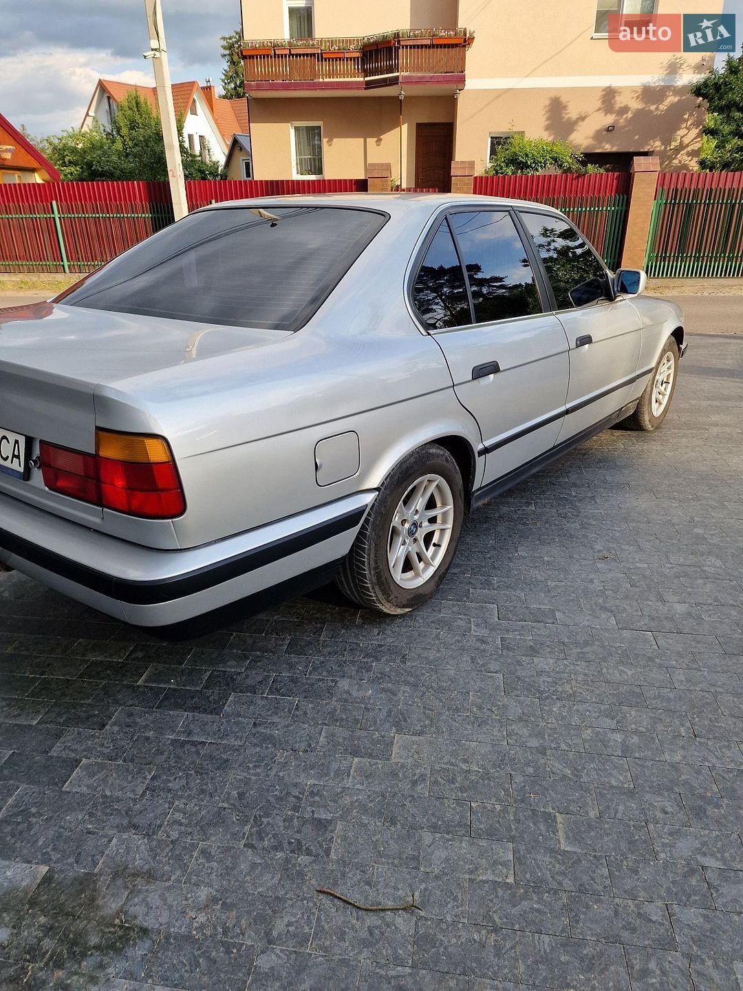 BMW 5 Series 1990 VIN WBAHB51060BD20551 фото оголошення 3 з 25