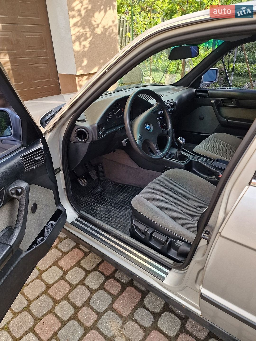 BMW 5 Series 1990 VIN WBAHB51060BD20551 фото оголошення 18 з 25