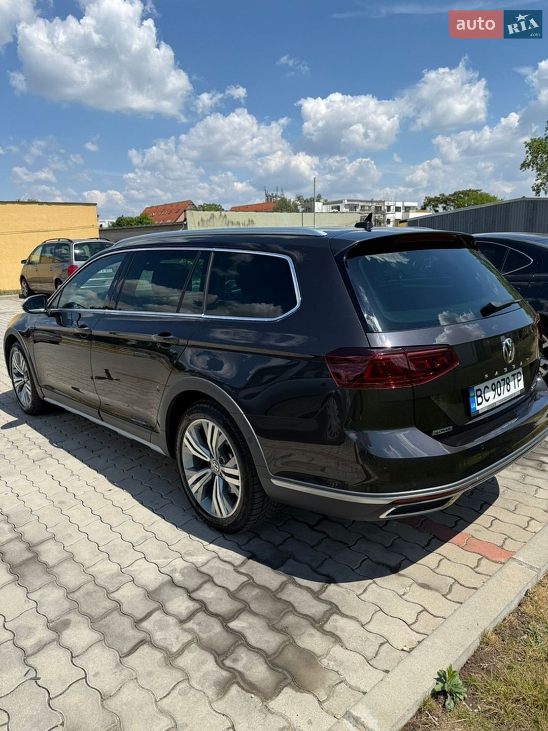 Volkswagen Passat Alltrack 2020 VIN WVWZZZ3CZLE137727 фото оголошення 4 з 12