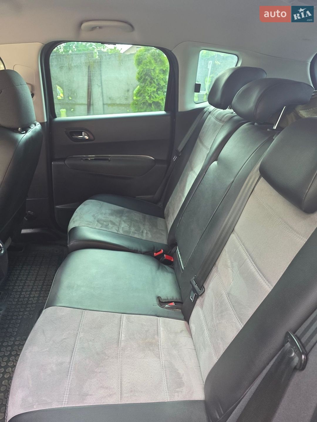 Peugeot 3008 2014 VIN VF30URHE8ES214057 фото оголошення 18 з 19