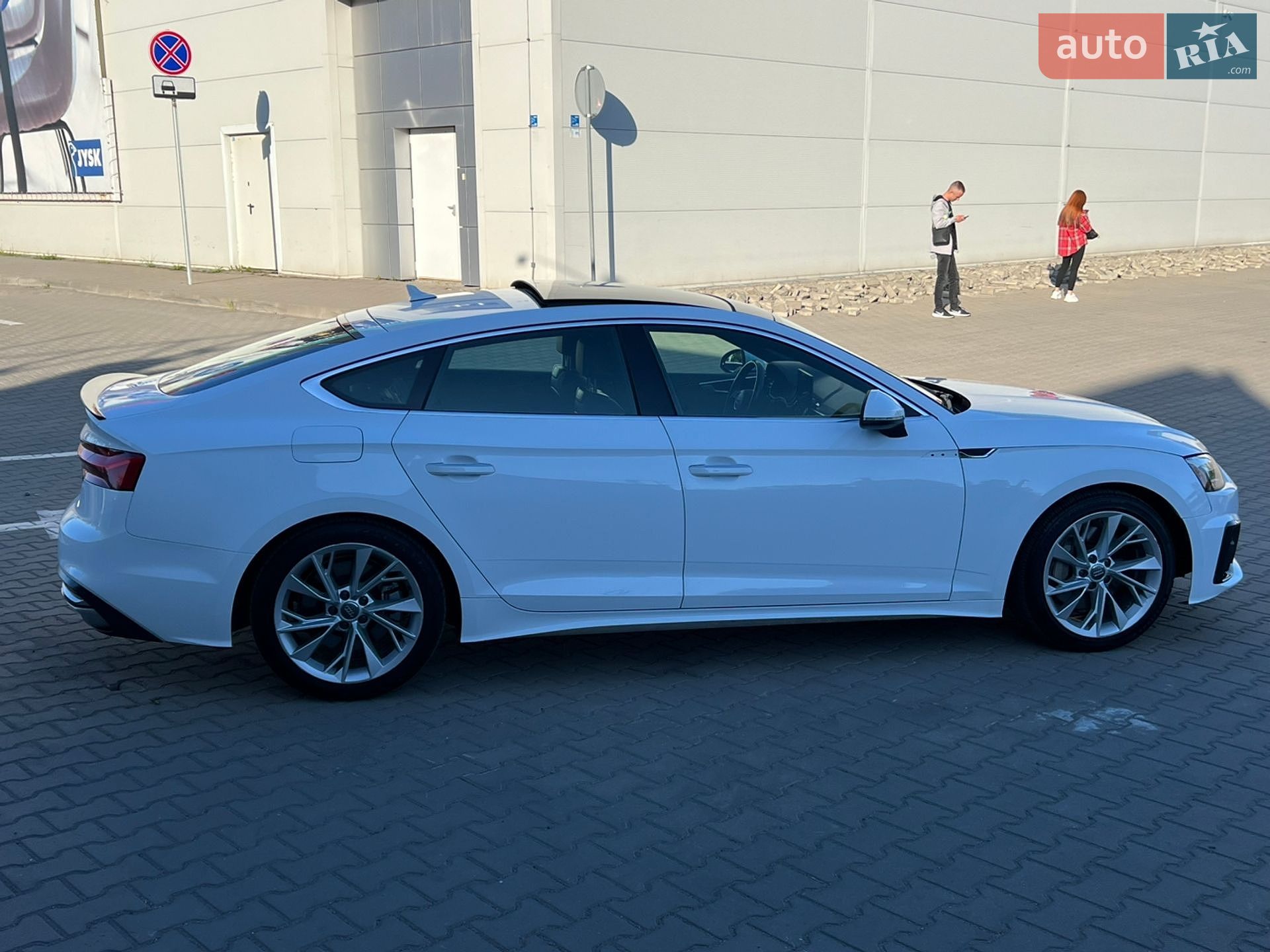 Audi A5 2020 VIN WAUANCF57LA004875 фото оголошення 10 з 26