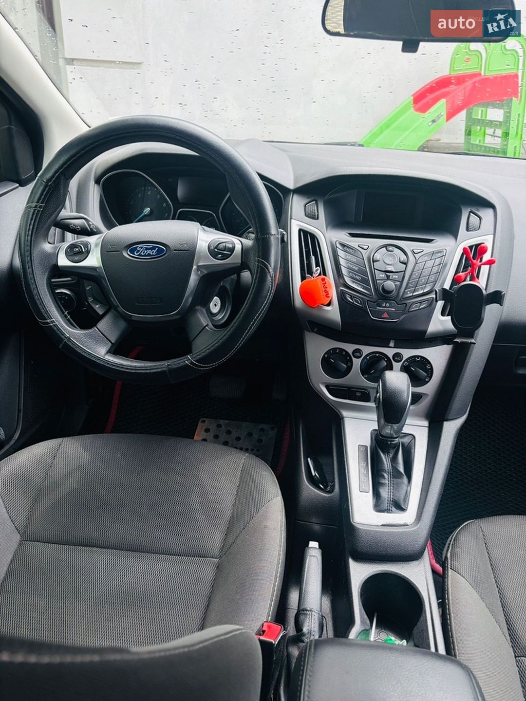 Ford Focus 2014 VIN 1FADP3K22EL455330 фото оголошення 9 з 15