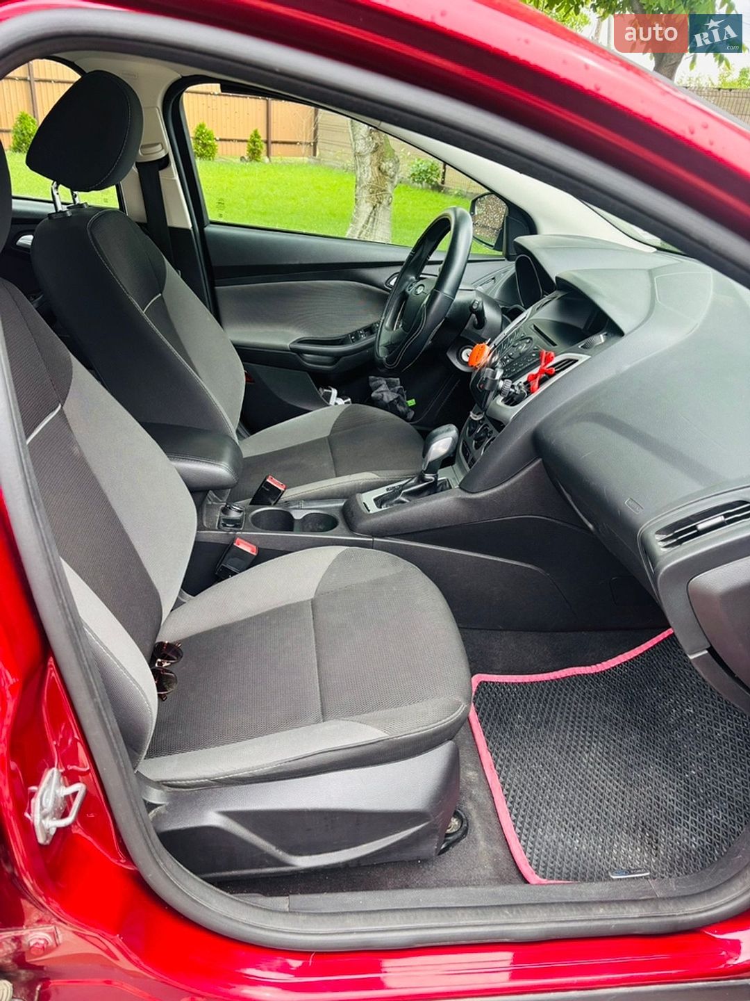 Ford Focus 2014 VIN 1FADP3K22EL455330 фото оголошення 12 з 15