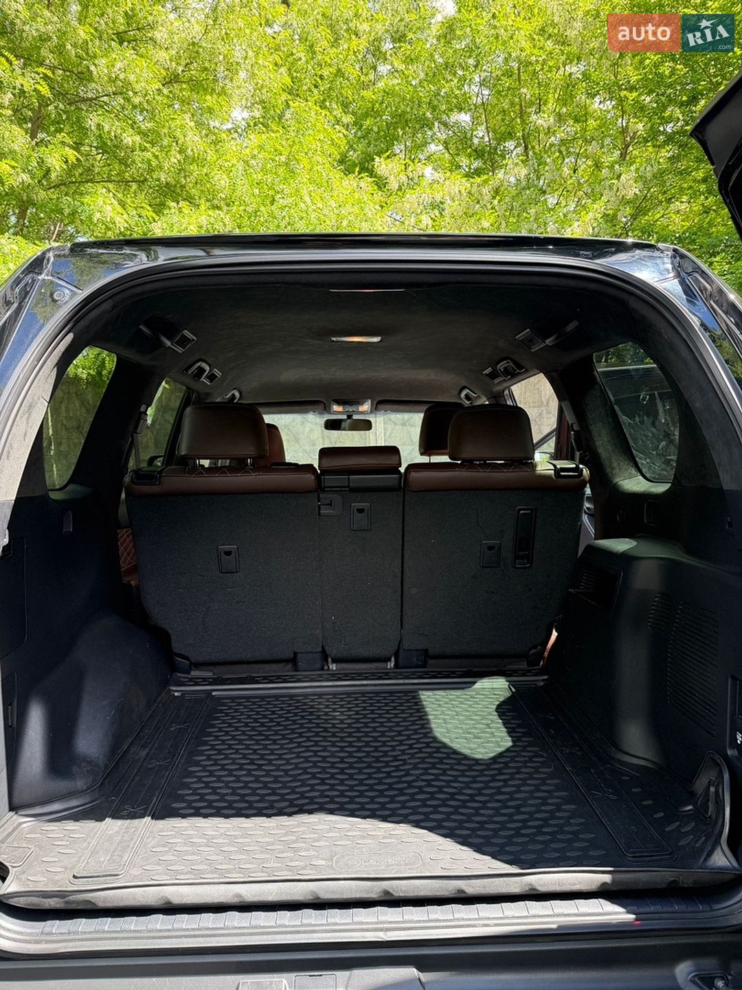 Toyota Land Cruiser Prado 2018 VIN JTEBX3FJX0K299468 фото оголошення 8 з 14