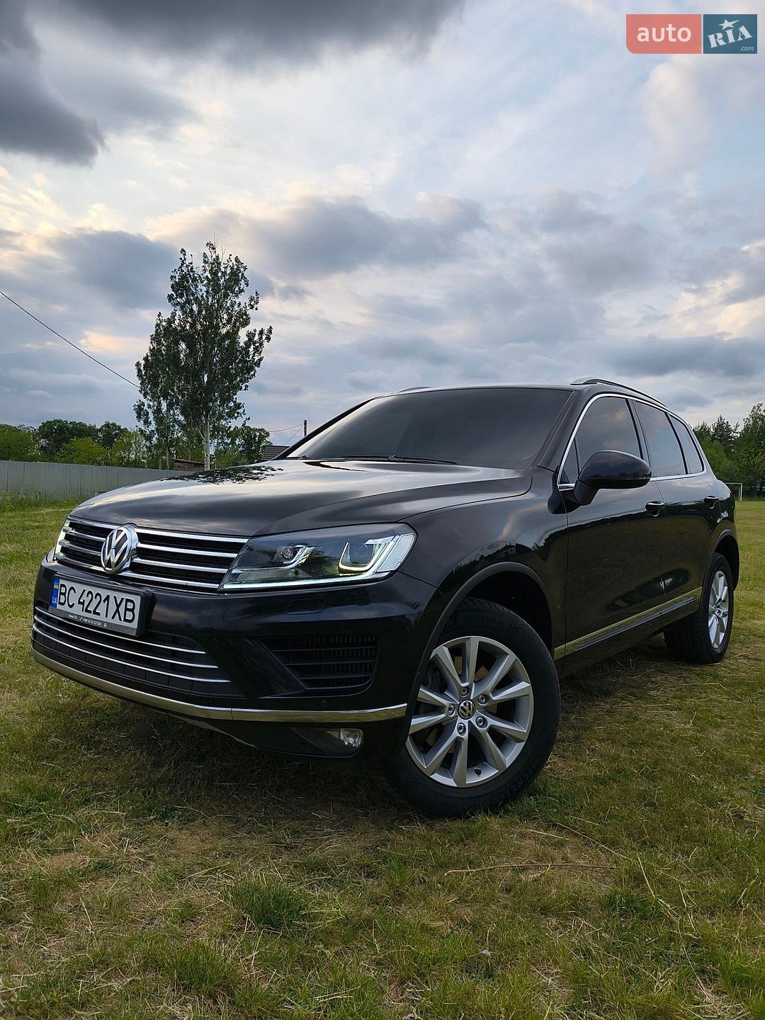 Volkswagen Touareg 2017 VIN WVGZZZ7PZHD025755 фото оголошення 2 з 35