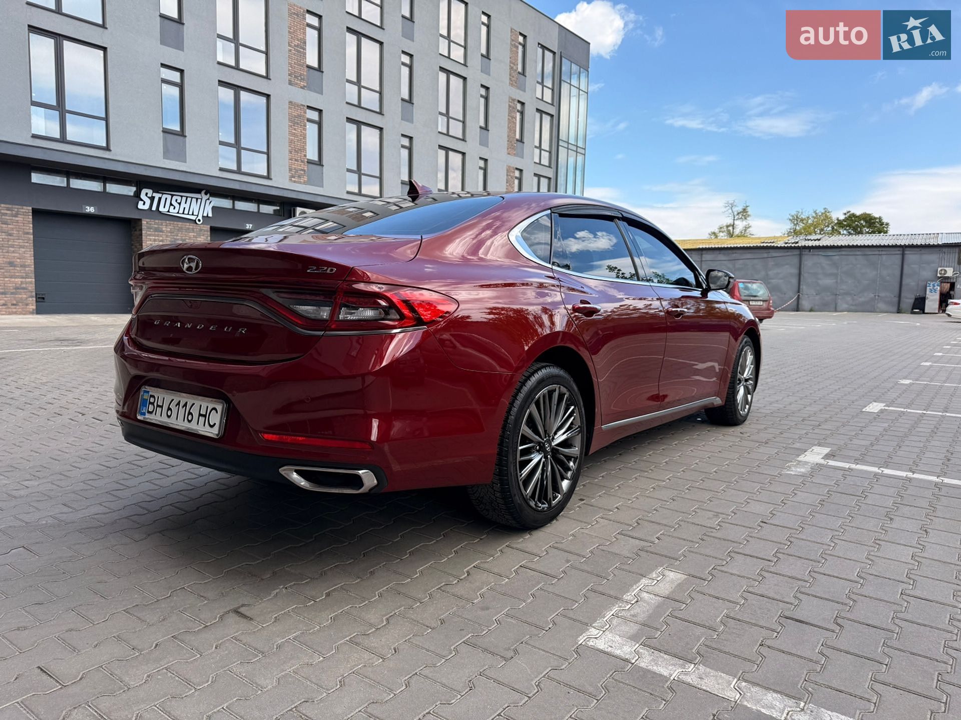 Hyundai Grandeur 2017 VIN KMHF441RBJA071218 фото оголошення 5 з 22