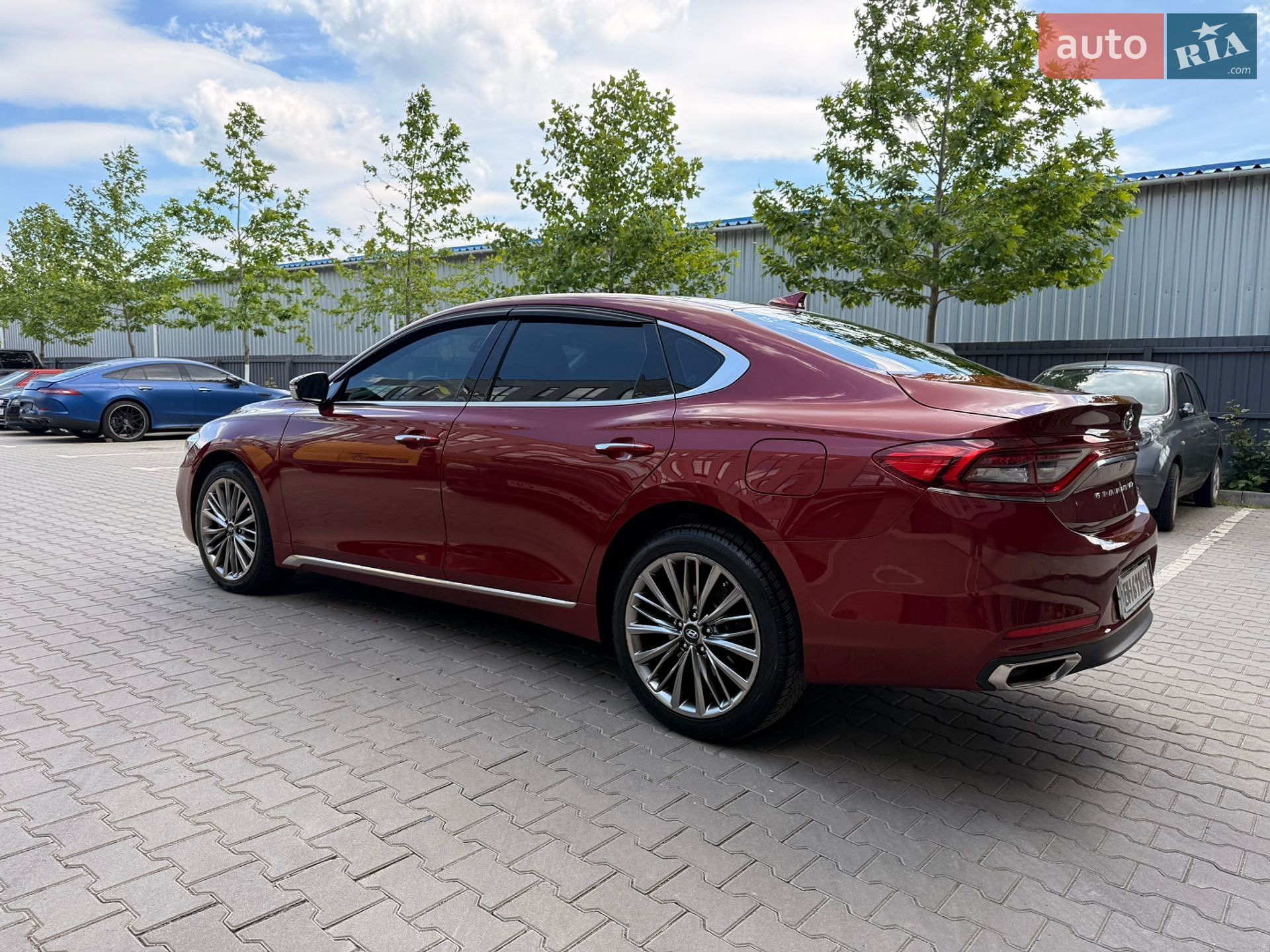Hyundai Grandeur 2017 VIN KMHF441RBJA071218 фото оголошення 9 з 22