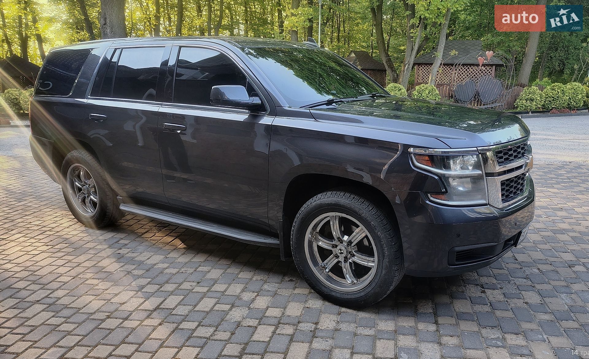 Chevrolet Tahoe 2016 VIN 1GNSKDEC8GR445855 фото оголошення 3 з 16