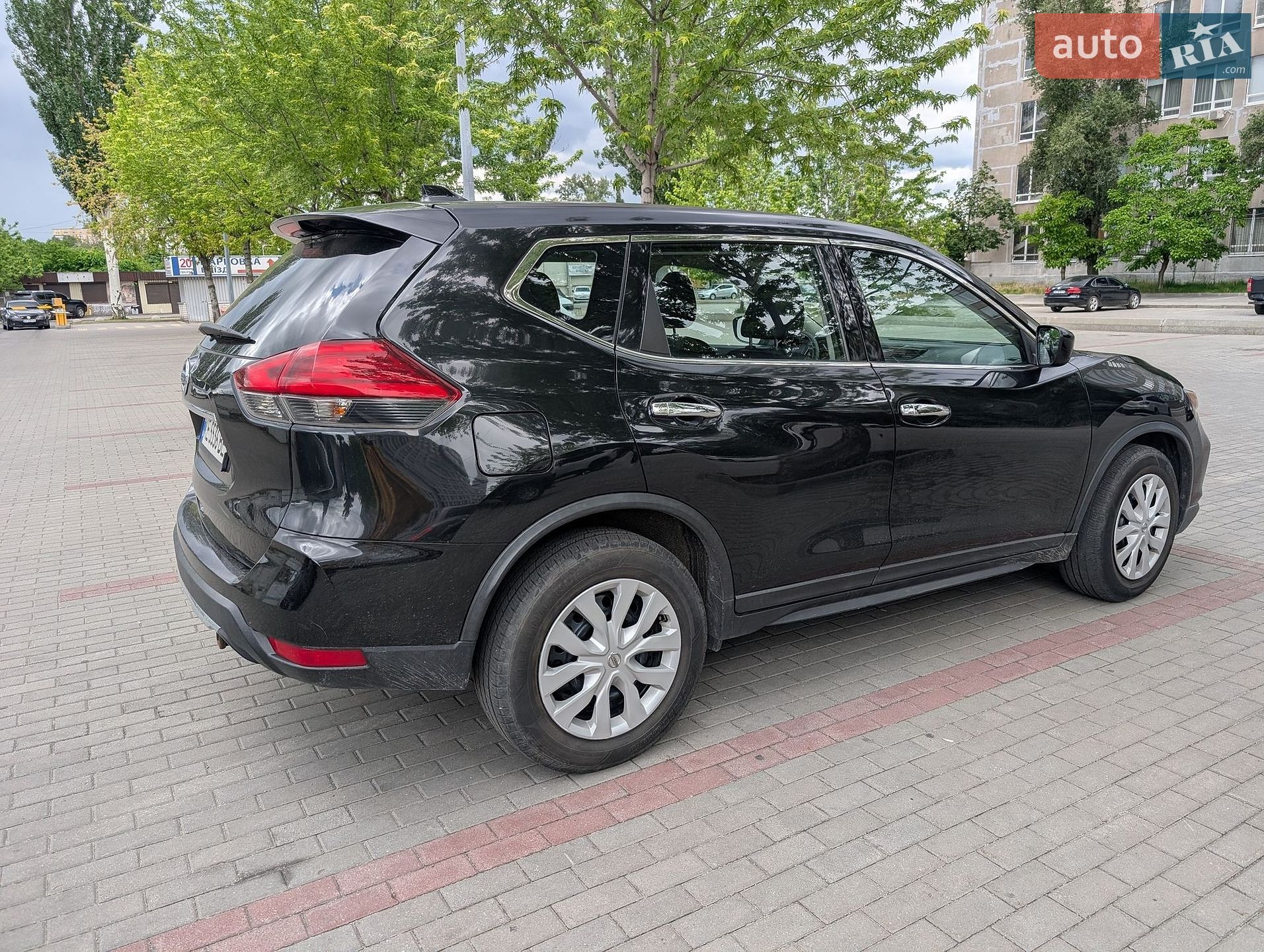 Nissan Rogue 2017 VIN KNMAT2MT5HP552253 фото оголошення 4 з 9
