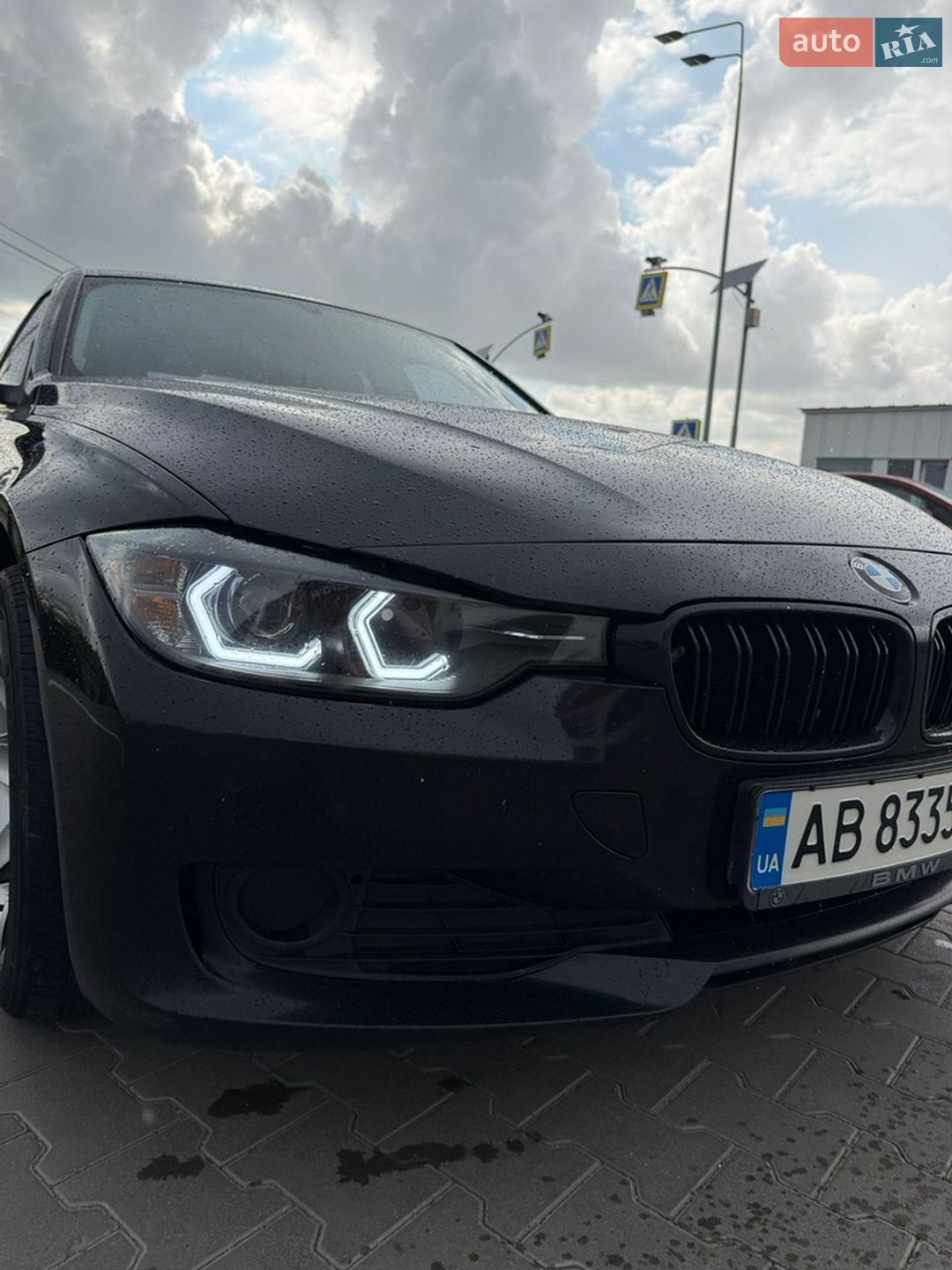BMW 3 Series 2012 VIN WBA3E11050F463975 фото оголошення 9 з 25