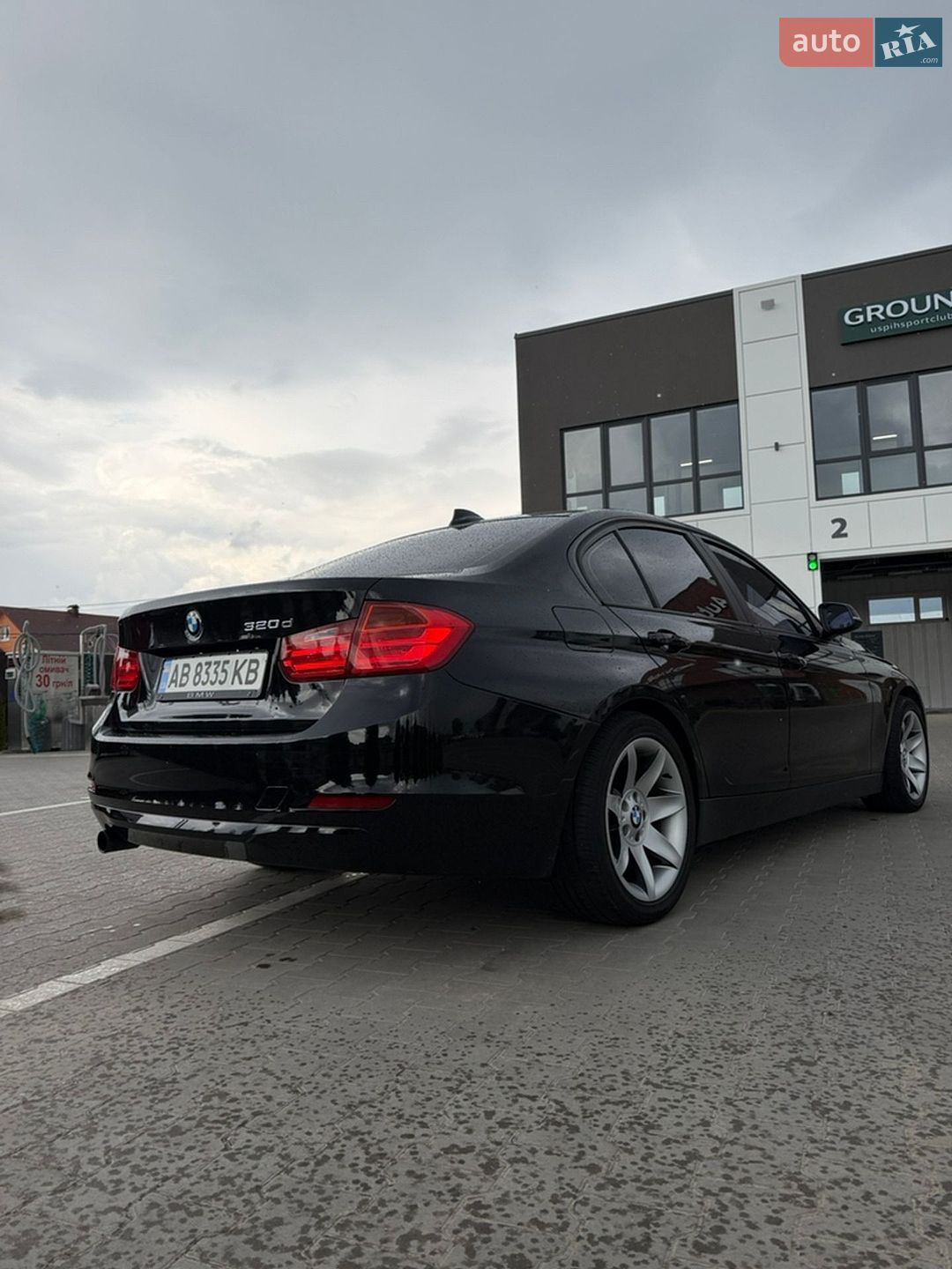 BMW 3 Series 2012 VIN WBA3E11050F463975 фото оголошення 4 з 25