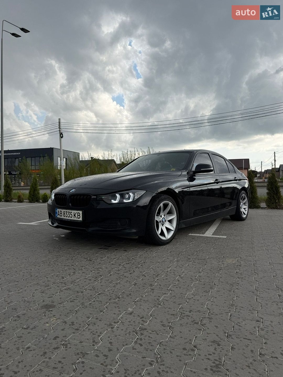 BMW 3 Series 2012 VIN WBA3E11050F463975 фото оголошення 2 з 25
