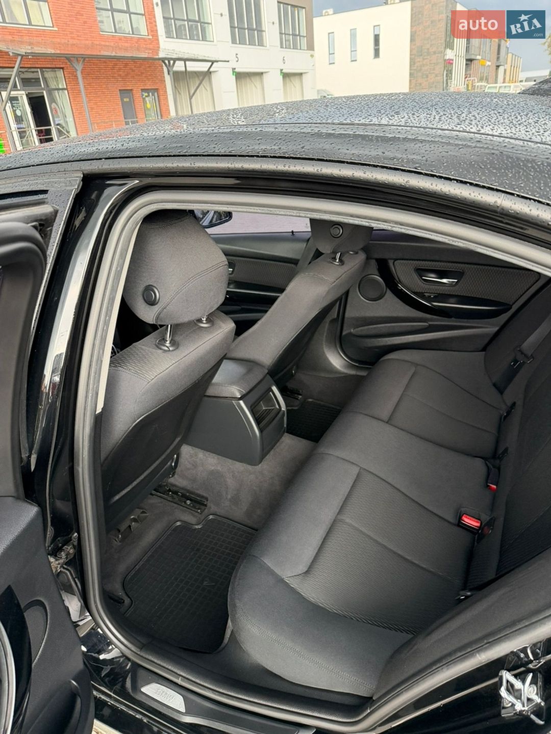 BMW 3 Series 2012 VIN WBA3E11050F463975 фото оголошення 14 з 25