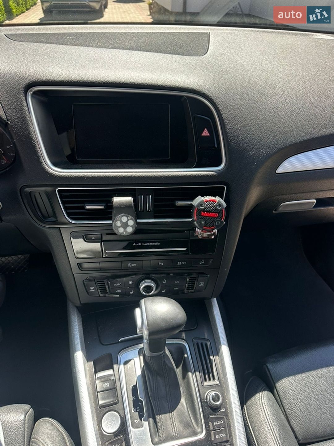 Audi Q5 2016 VIN WAUZZZ8R4GA139912 фото оголошення 28 з 49