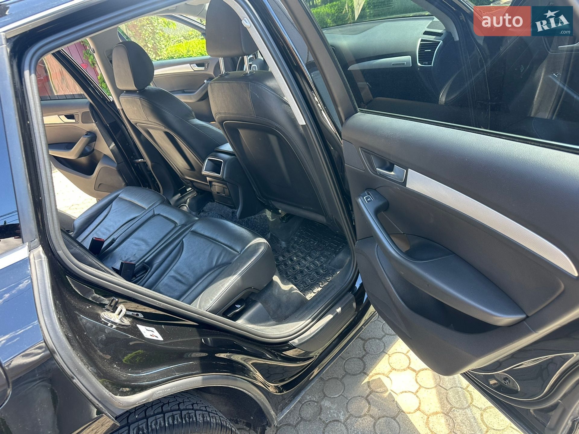 Audi Q5 2016 VIN WAUZZZ8R4GA139912 фото оголошення 38 з 49