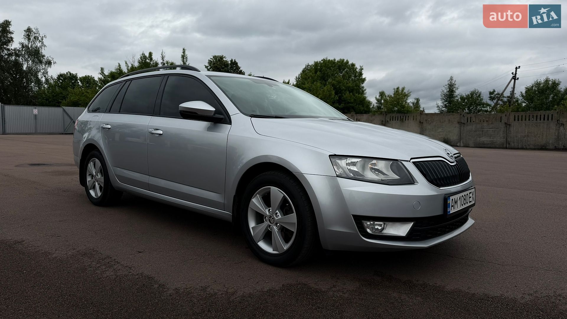 Skoda Octavia 2014 VIN TMBJJ7NE1E0226781 фото оголошення 4 з 54