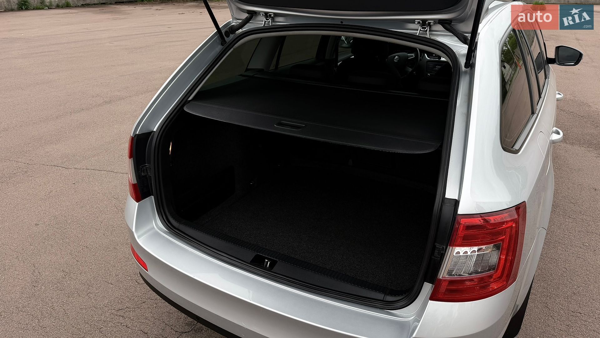 Skoda Octavia 2014 VIN TMBJJ7NE1E0226781 фото оголошення 18 з 54