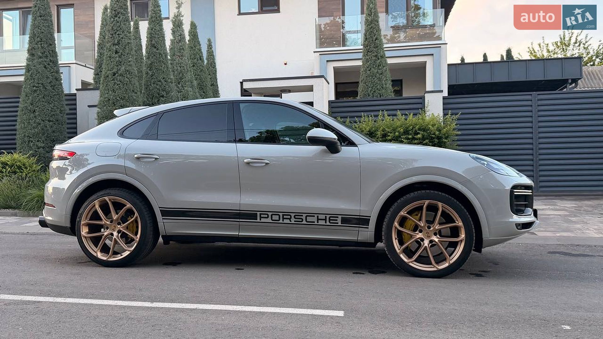 Porsche Cayenne Coupe 2022 VIN WP1BA2AY2PDA26543 фото оголошення 8 з 18