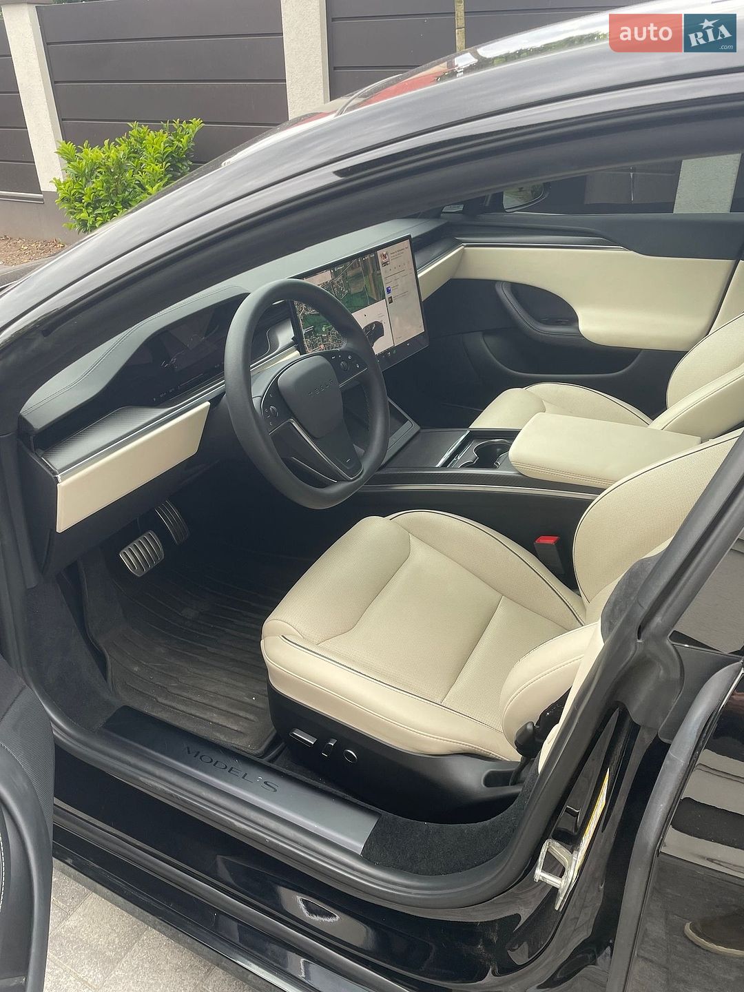 Tesla Model S 2023 VIN 5YJSA1E60PF516234 фото оголошення 14 з 43