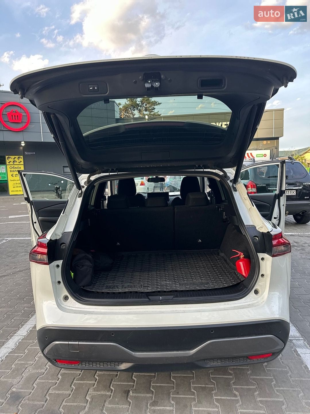 Nissan Qashqai 2023 VIN SJNTANJ12U1316154 фото оголошення 2 з 3