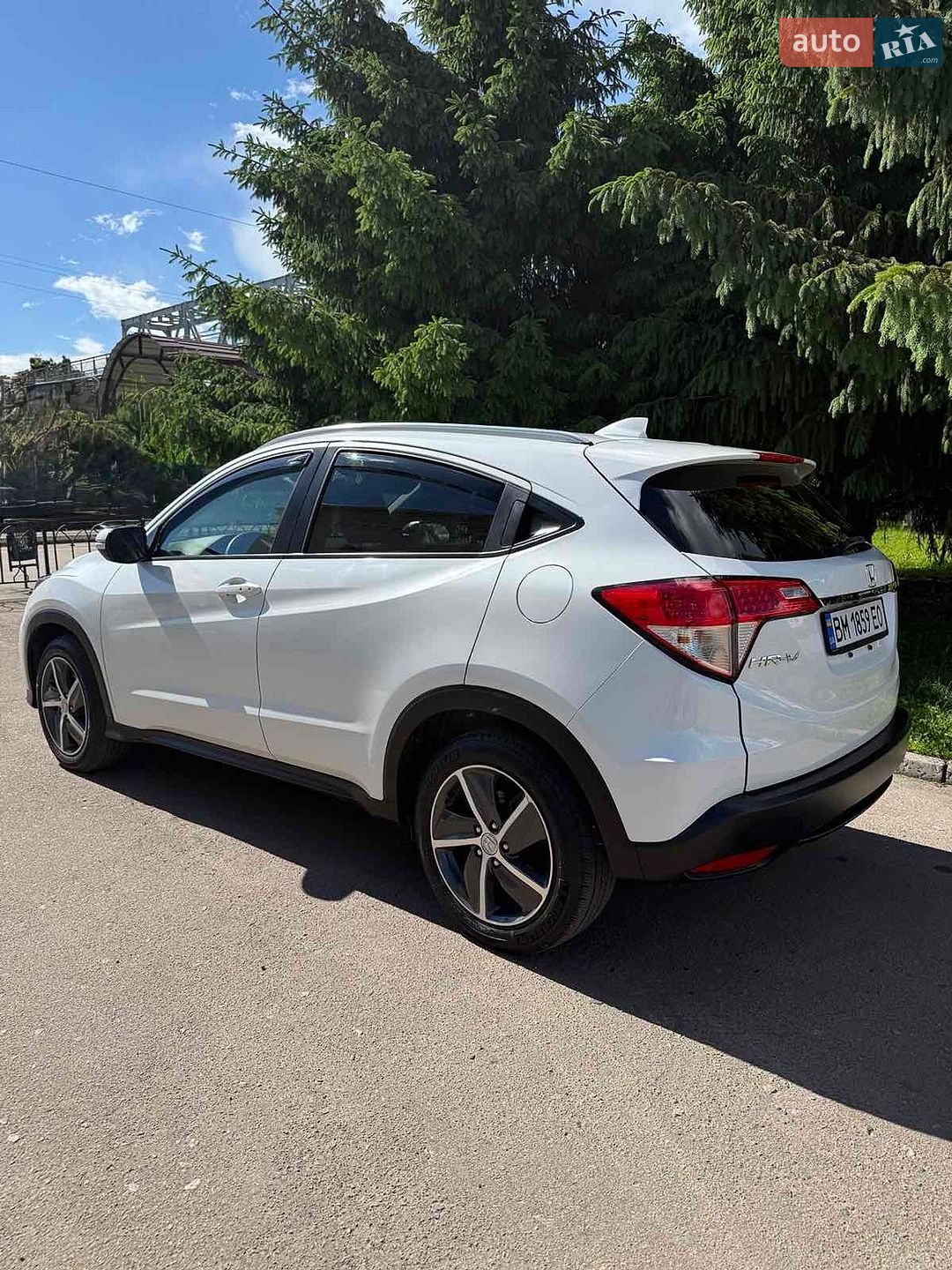 Honda HR-V 2021 VIN 3CZRU5H5XNM704326 фото оголошення 3 з 10