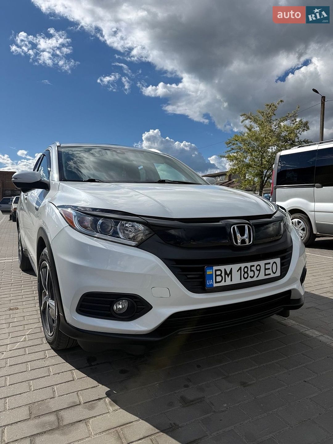 Honda HR-V 2021 VIN 3CZRU5H5XNM704326 фото оголошення 4 з 10