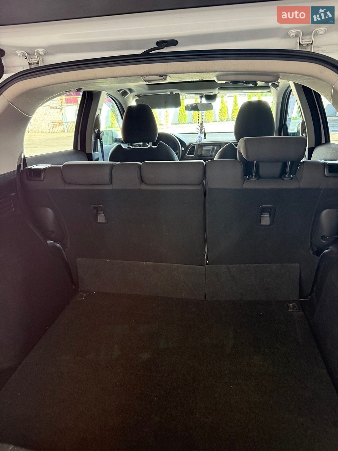 Honda HR-V 2021 VIN 3CZRU5H5XNM704326 фото оголошення 7 з 10