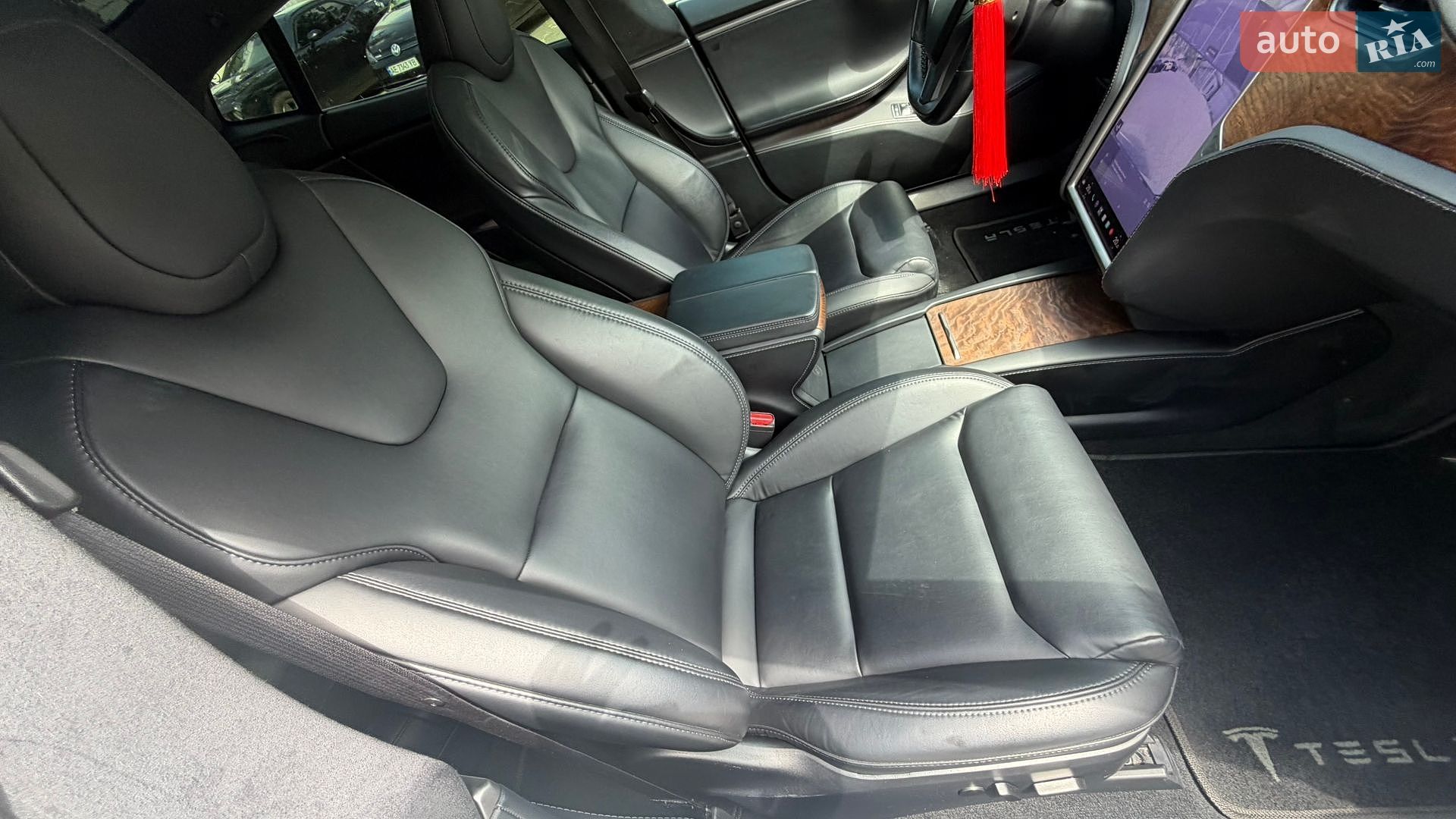 Tesla Model S 2020 VIN 5YJSA1E2XMF427425 фото оголошення 4 з 12