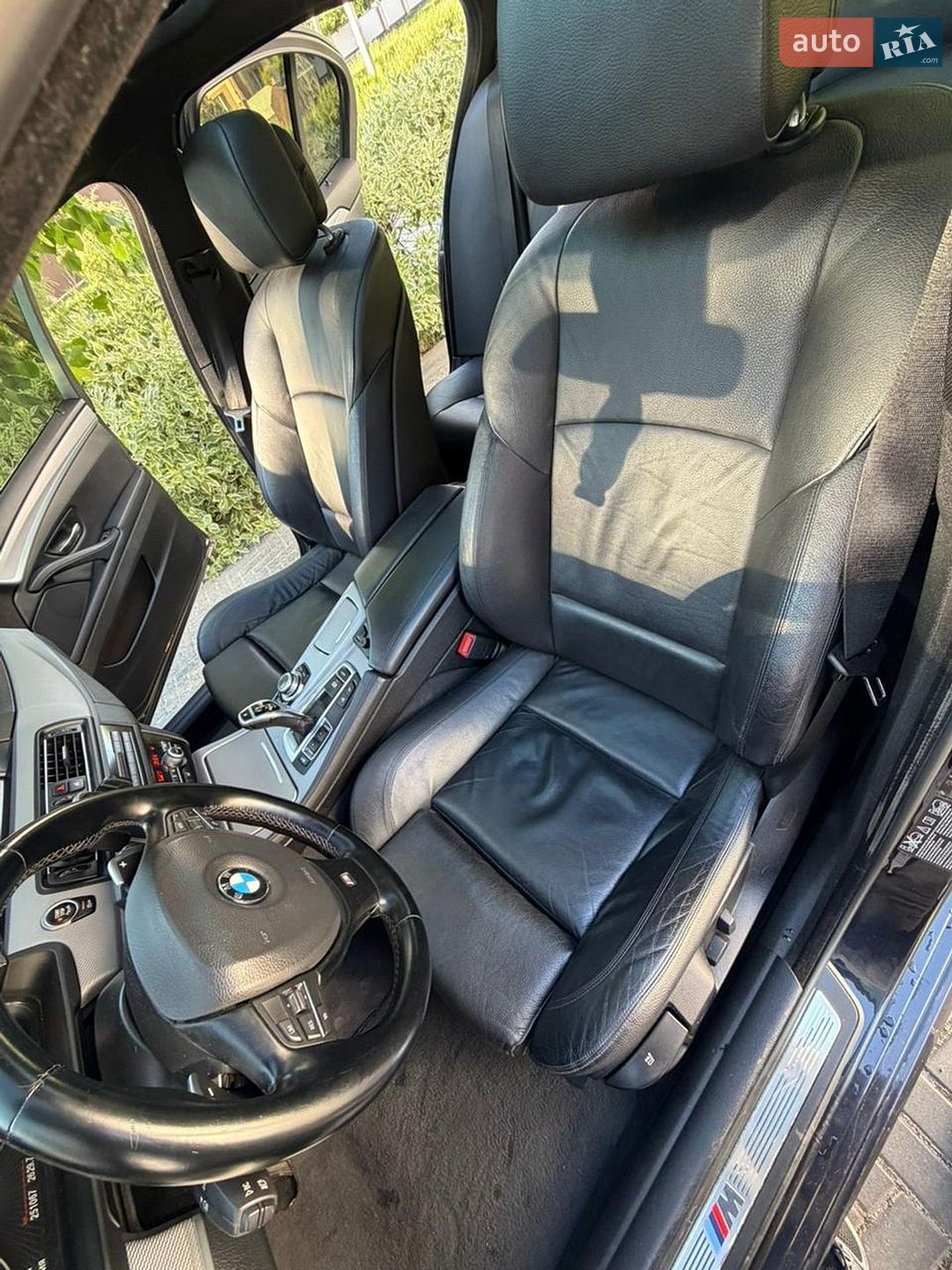 BMW 5 Series 2013 VIN WBAFV31040D293533 фото оголошення 6 з 9