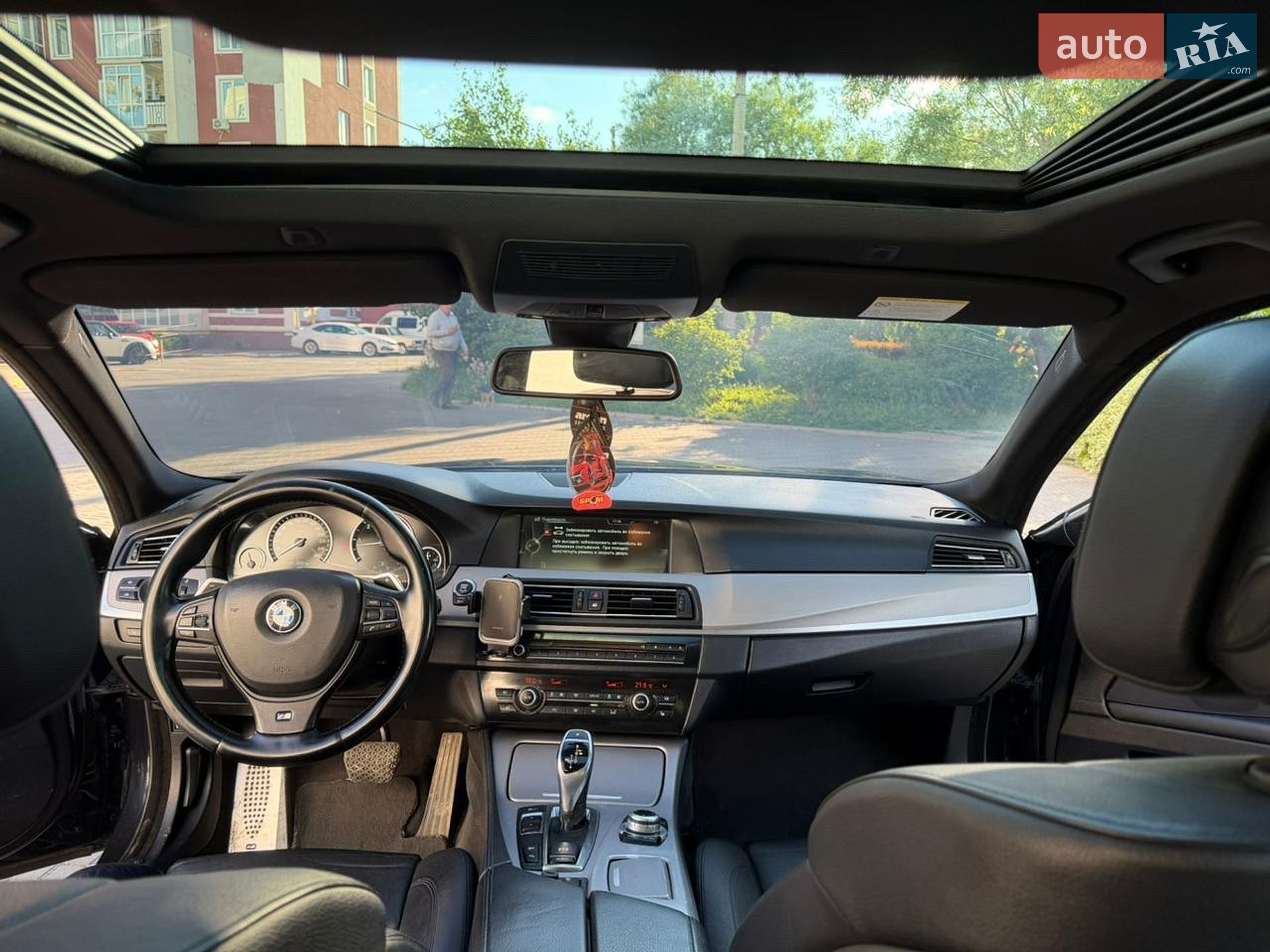 BMW 5 Series 2013 VIN WBAFV31040D293533 фото оголошення 7 з 9