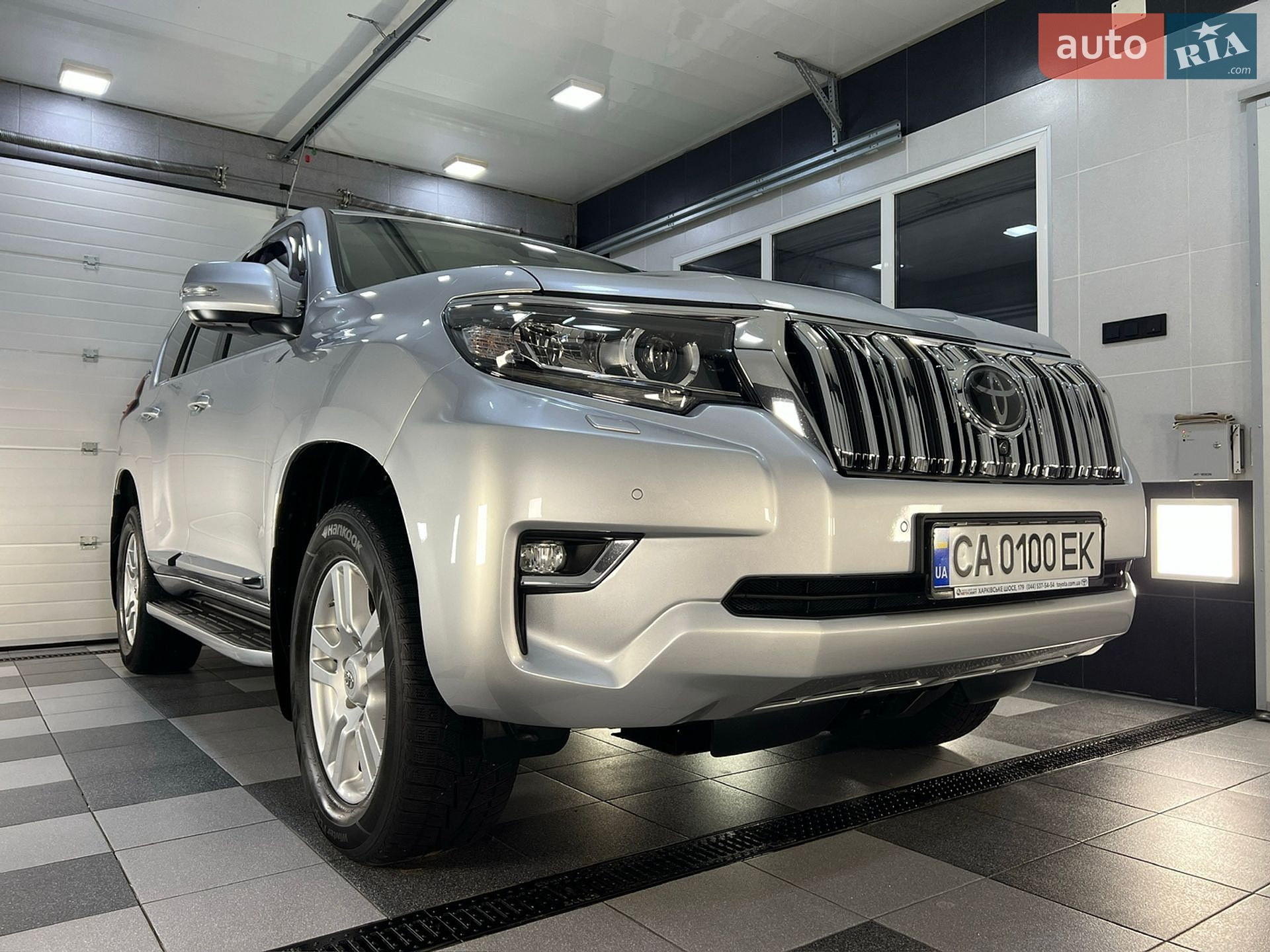 Toyota Land Cruiser Prado 2018 VIN JTEBR3FJ70K108843 фото оголошення 13 з 123