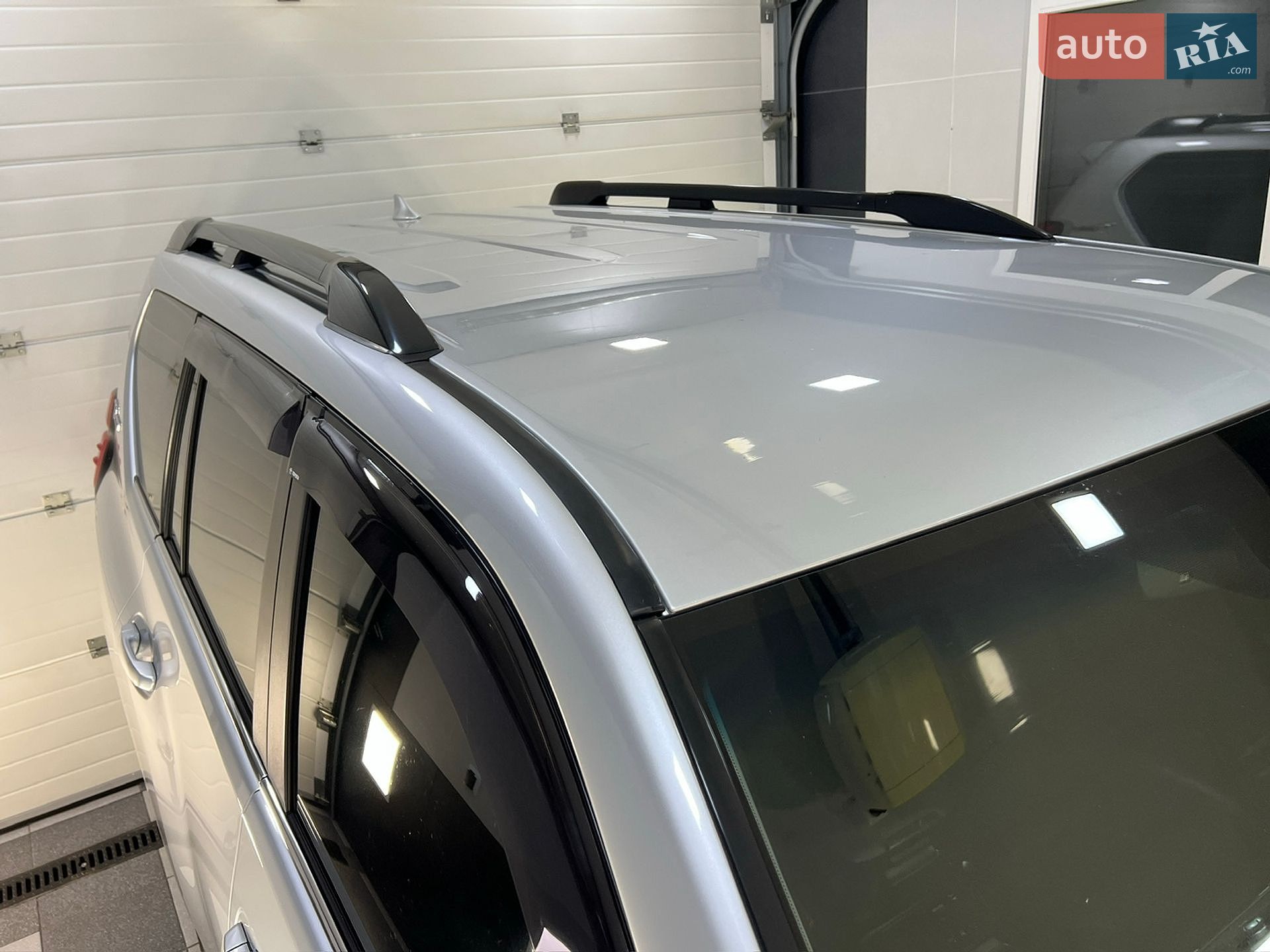Toyota Land Cruiser Prado 2018 VIN JTEBR3FJ70K108843 фото оголошення 15 з 123