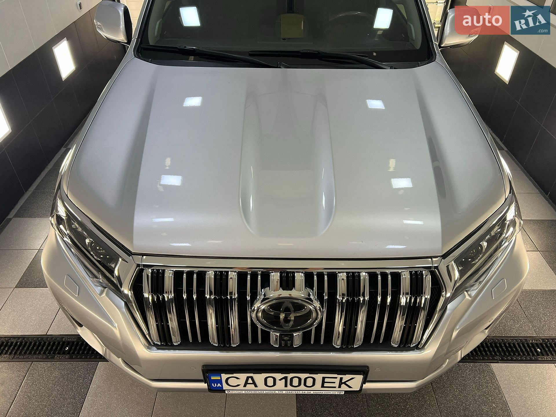 Toyota Land Cruiser Prado 2018 VIN JTEBR3FJ70K108843 фото оголошення 5 з 123