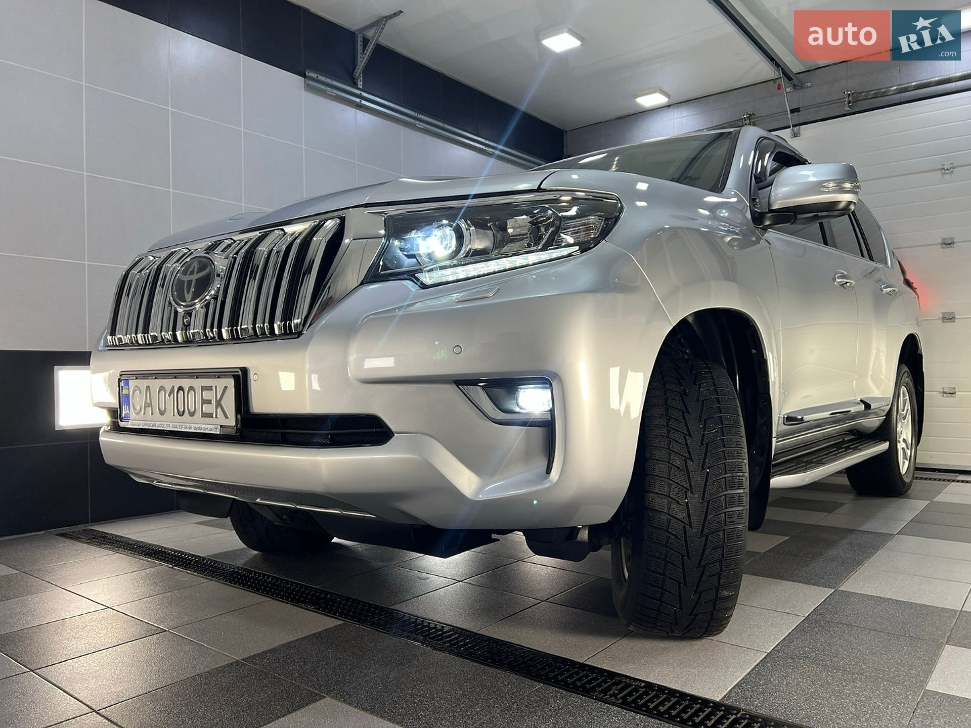 Toyota Land Cruiser Prado 2018 VIN JTEBR3FJ70K108843 фото оголошення 45 з 123