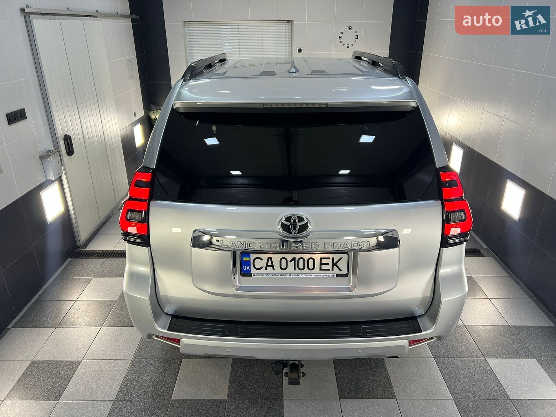 Toyota Land Cruiser Prado 2018 VIN JTEBR3FJ70K108843 фото оголошення 46 з 123