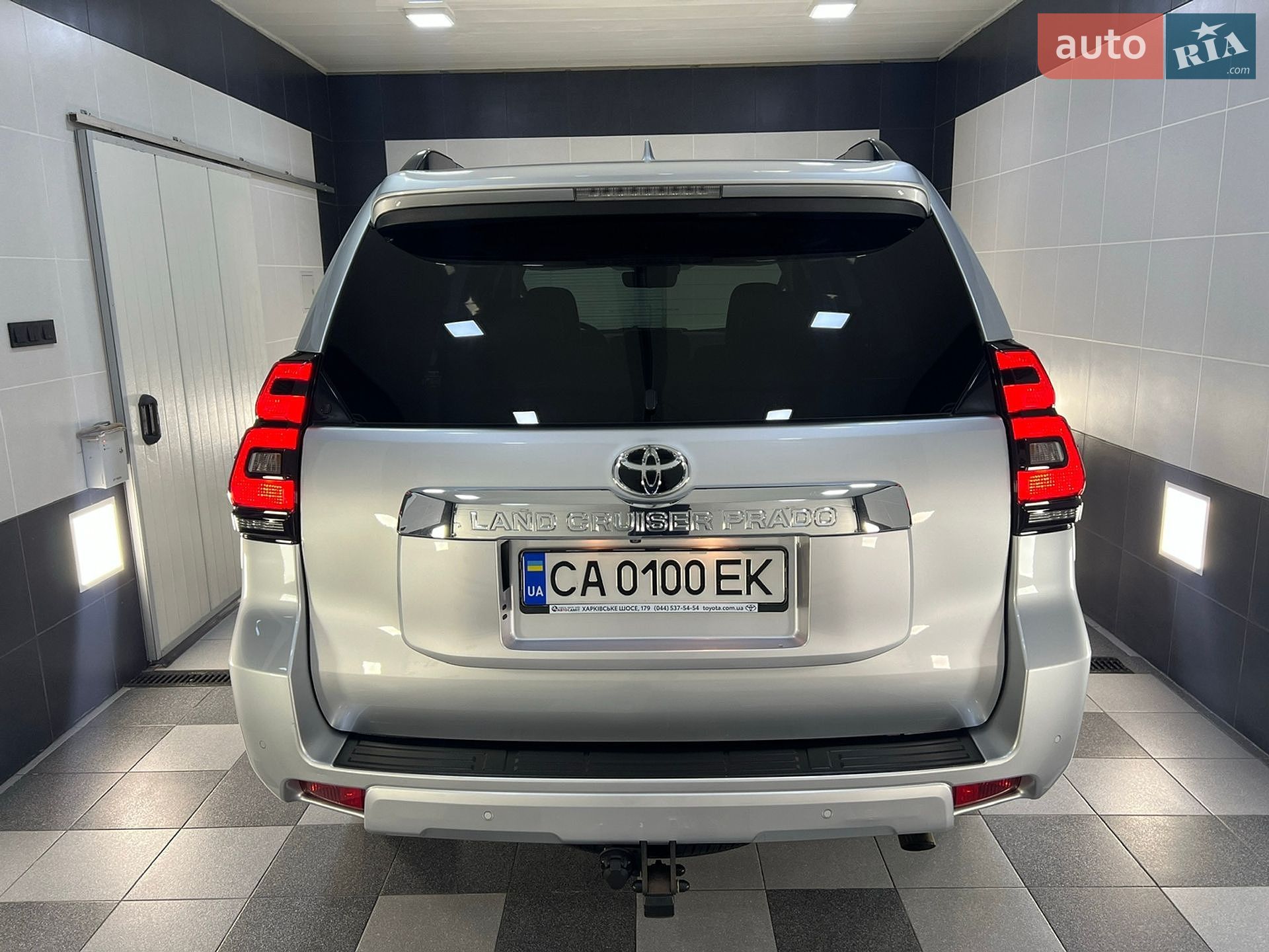 Toyota Land Cruiser Prado 2018 VIN JTEBR3FJ70K108843 фото оголошення 47 з 123