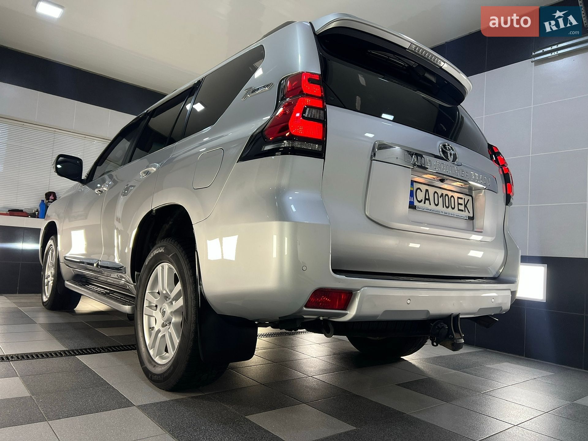 Toyota Land Cruiser Prado 2018 VIN JTEBR3FJ70K108843 фото оголошення 51 з 123