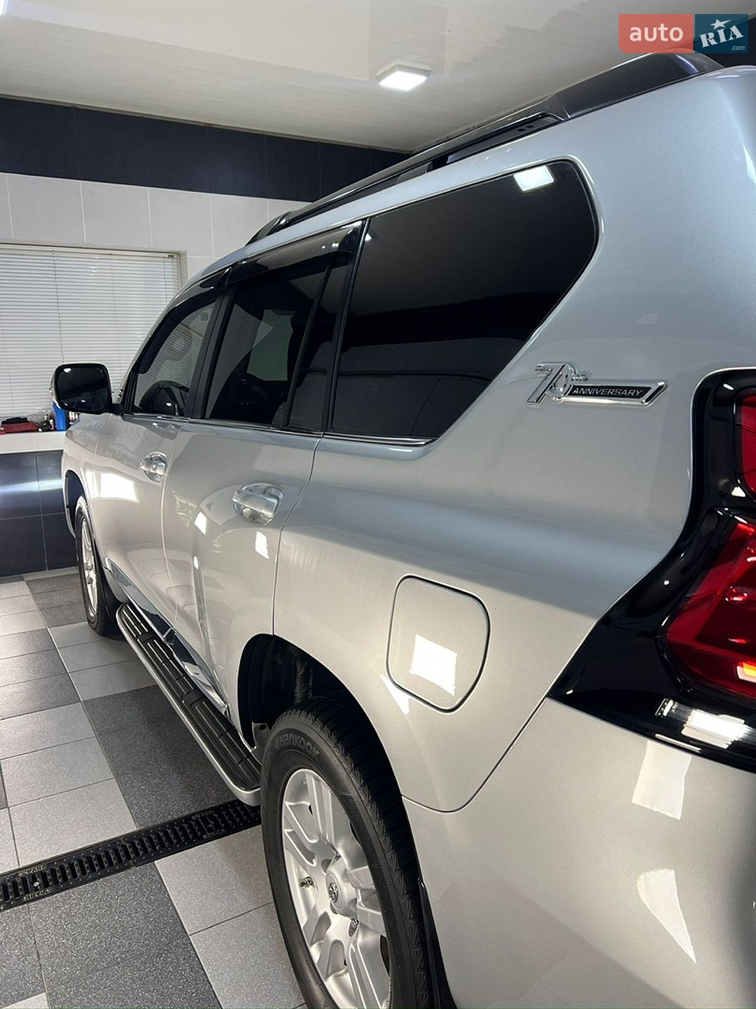 Toyota Land Cruiser Prado 2018 VIN JTEBR3FJ70K108843 фото оголошення 53 з 123