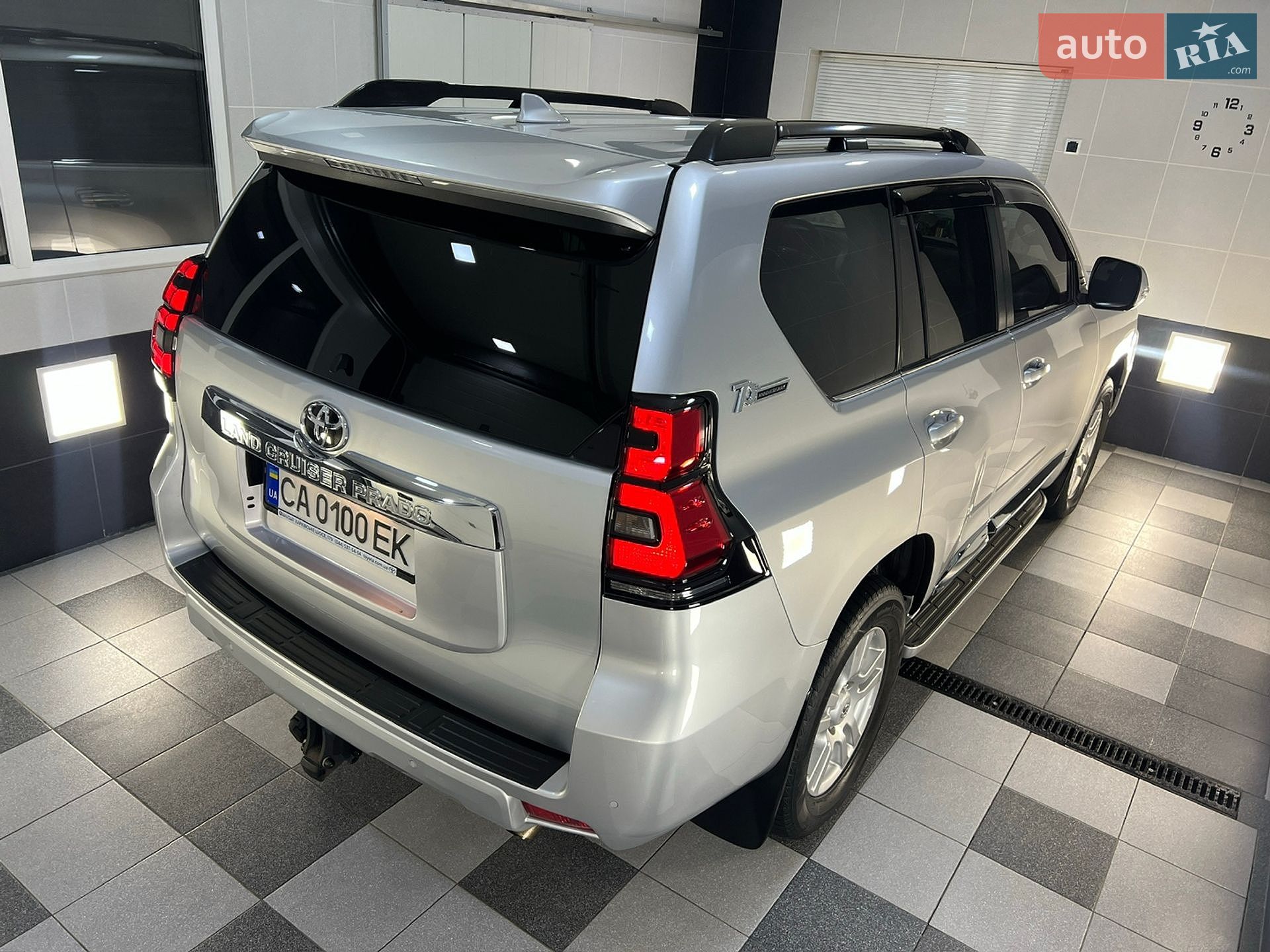 Toyota Land Cruiser Prado 2018 VIN JTEBR3FJ70K108843 фото оголошення 59 з 123