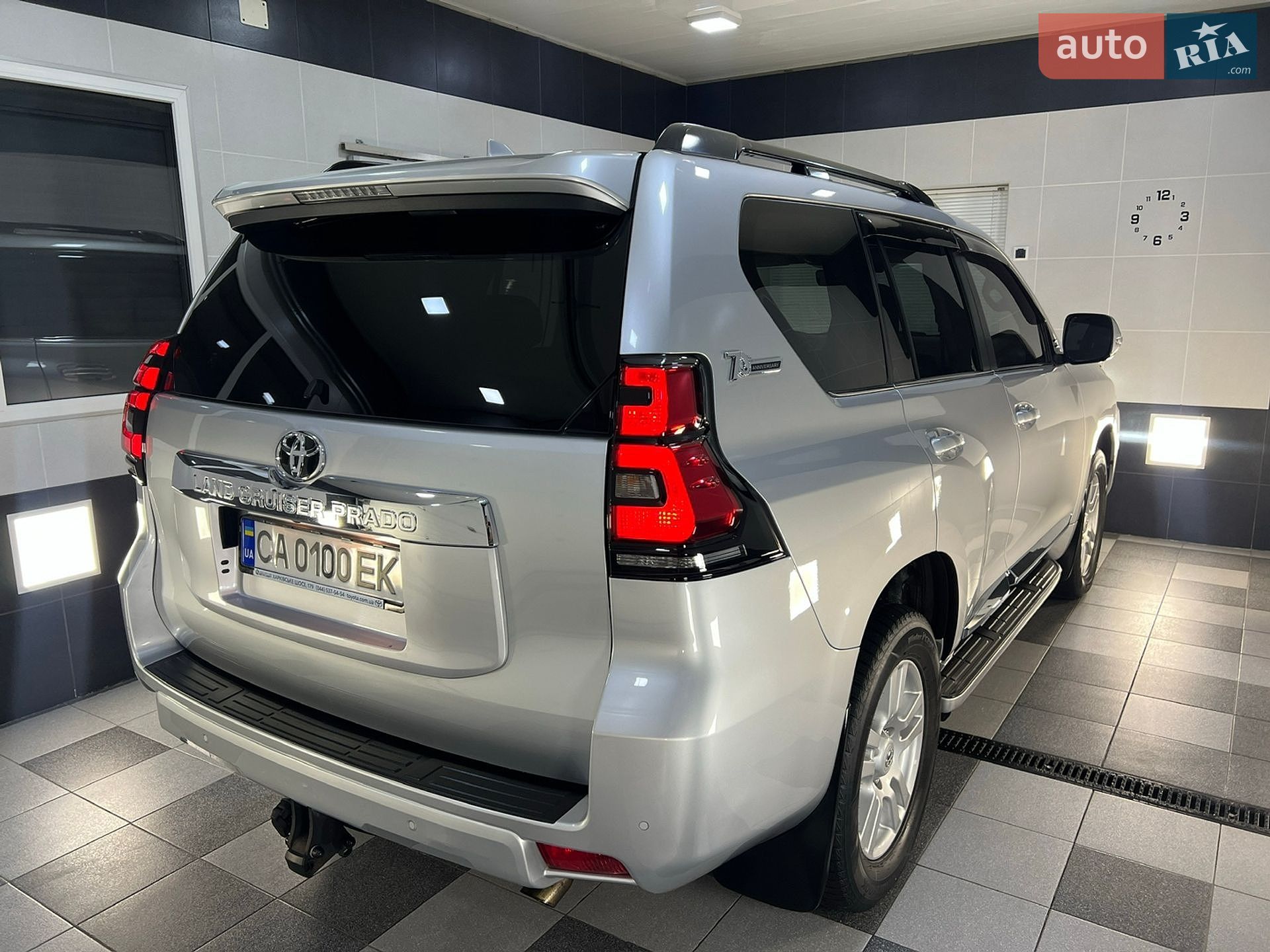 Toyota Land Cruiser Prado 2018 VIN JTEBR3FJ70K108843 фото оголошення 60 з 123