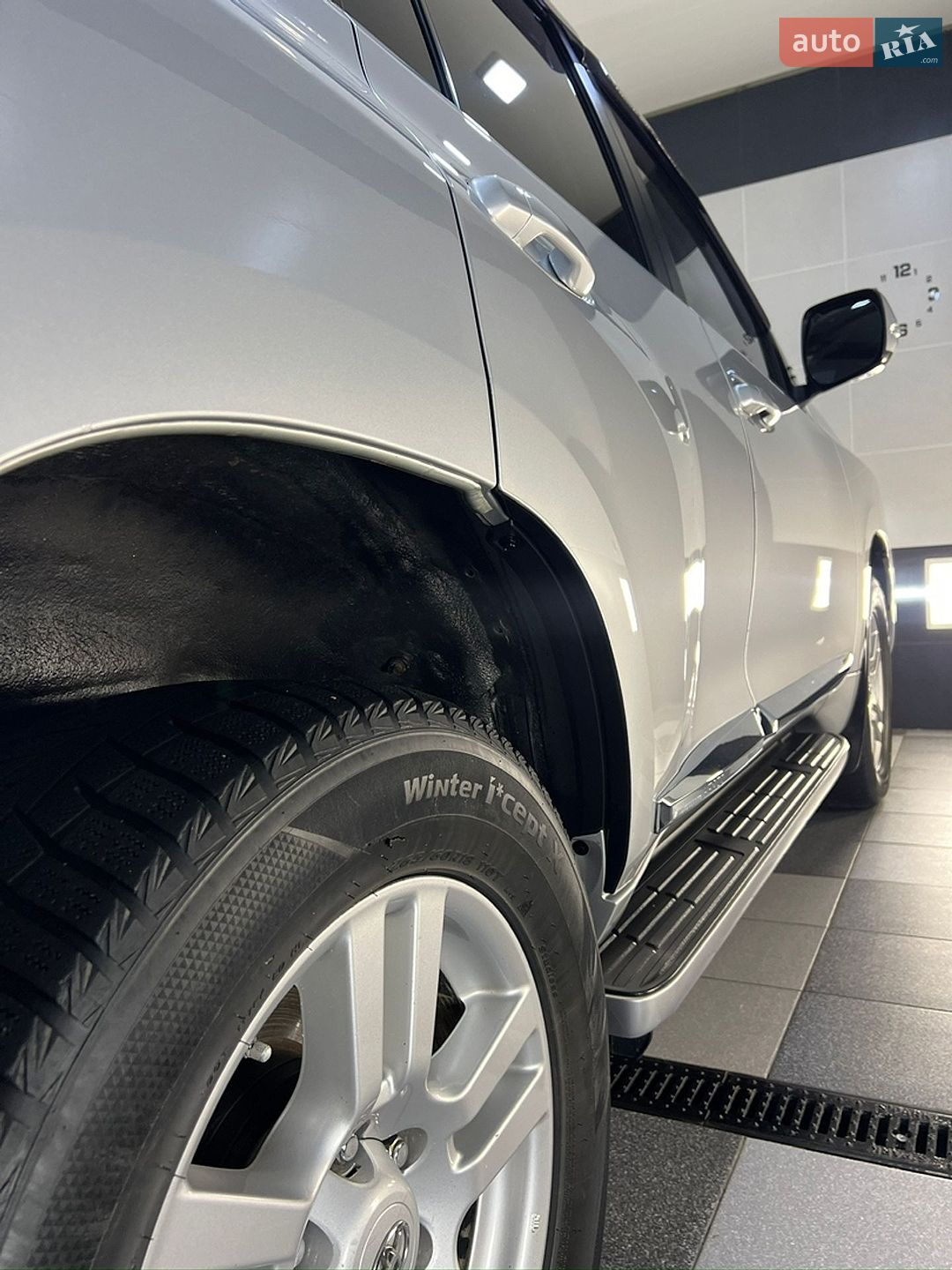 Toyota Land Cruiser Prado 2018 VIN JTEBR3FJ70K108843 фото оголошення 65 з 123