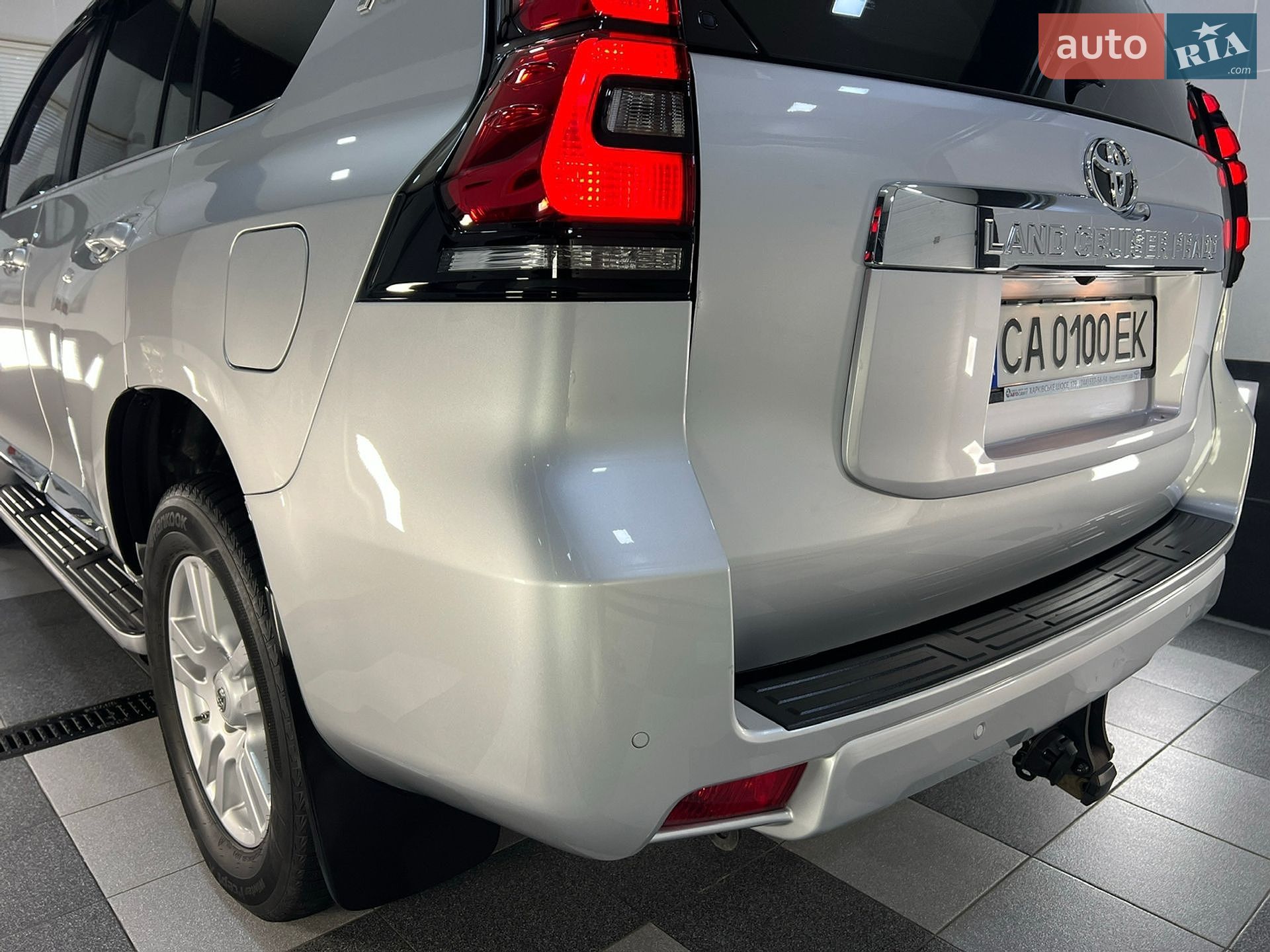 Toyota Land Cruiser Prado 2018 VIN JTEBR3FJ70K108843 фото оголошення 56 з 123
