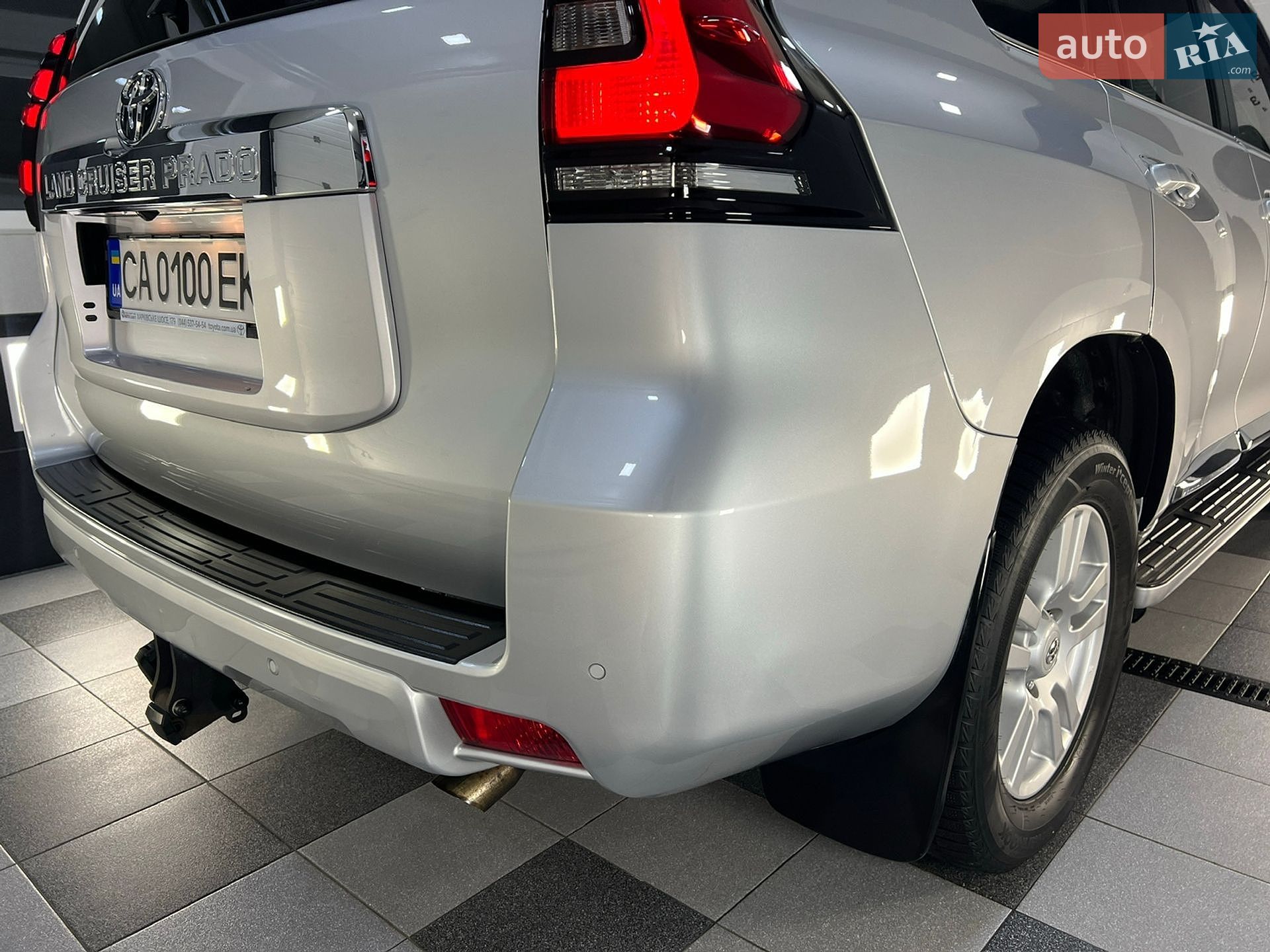 Toyota Land Cruiser Prado 2018 VIN JTEBR3FJ70K108843 фото оголошення 62 з 123