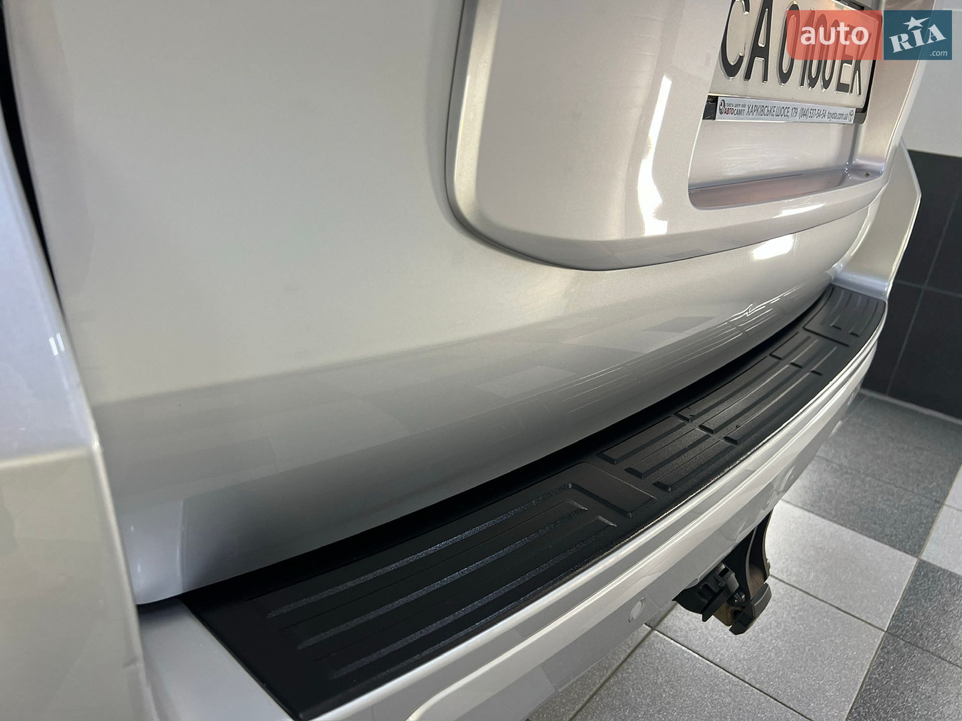 Toyota Land Cruiser Prado 2018 VIN JTEBR3FJ70K108843 фото оголошення 48 з 123