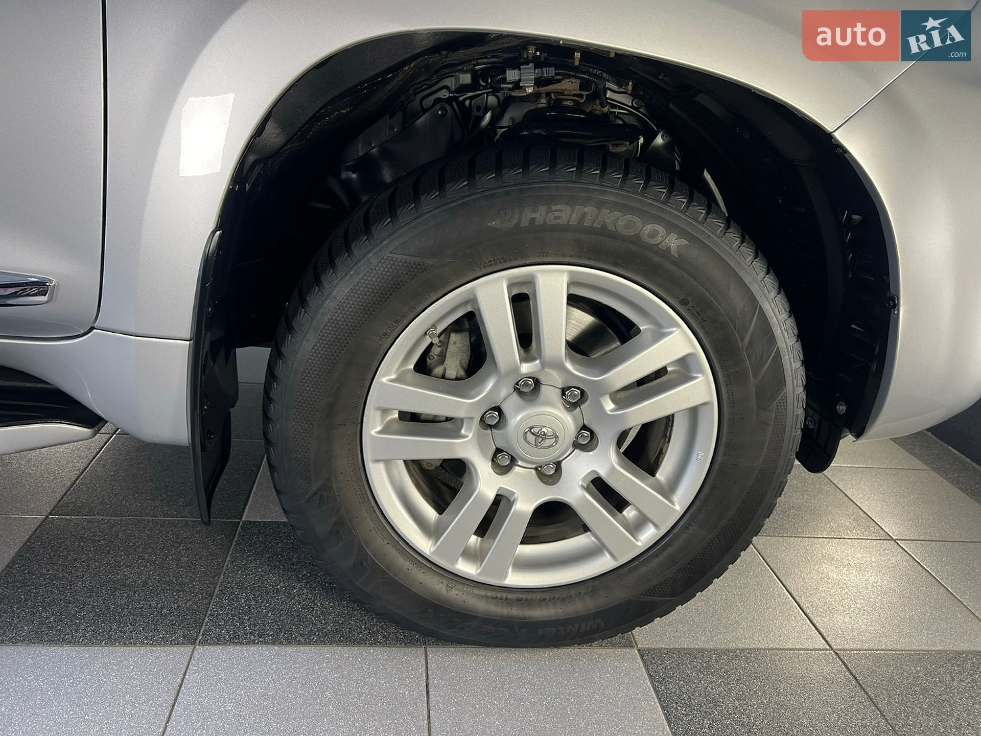 Toyota Land Cruiser Prado 2018 VIN JTEBR3FJ70K108843 фото оголошення 20 з 123