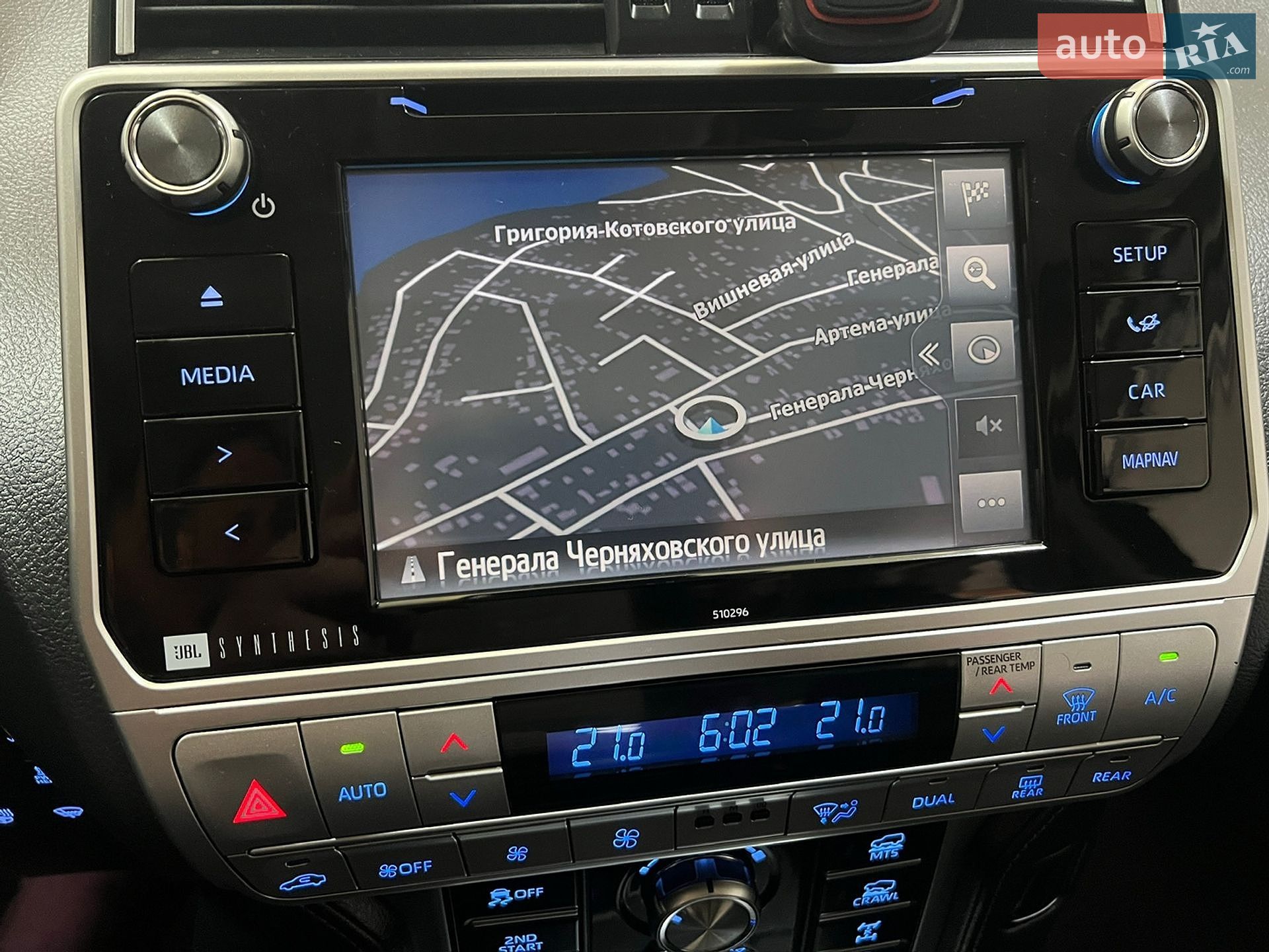 Toyota Land Cruiser Prado 2018 VIN JTEBR3FJ70K108843 фото оголошення 95 з 123
