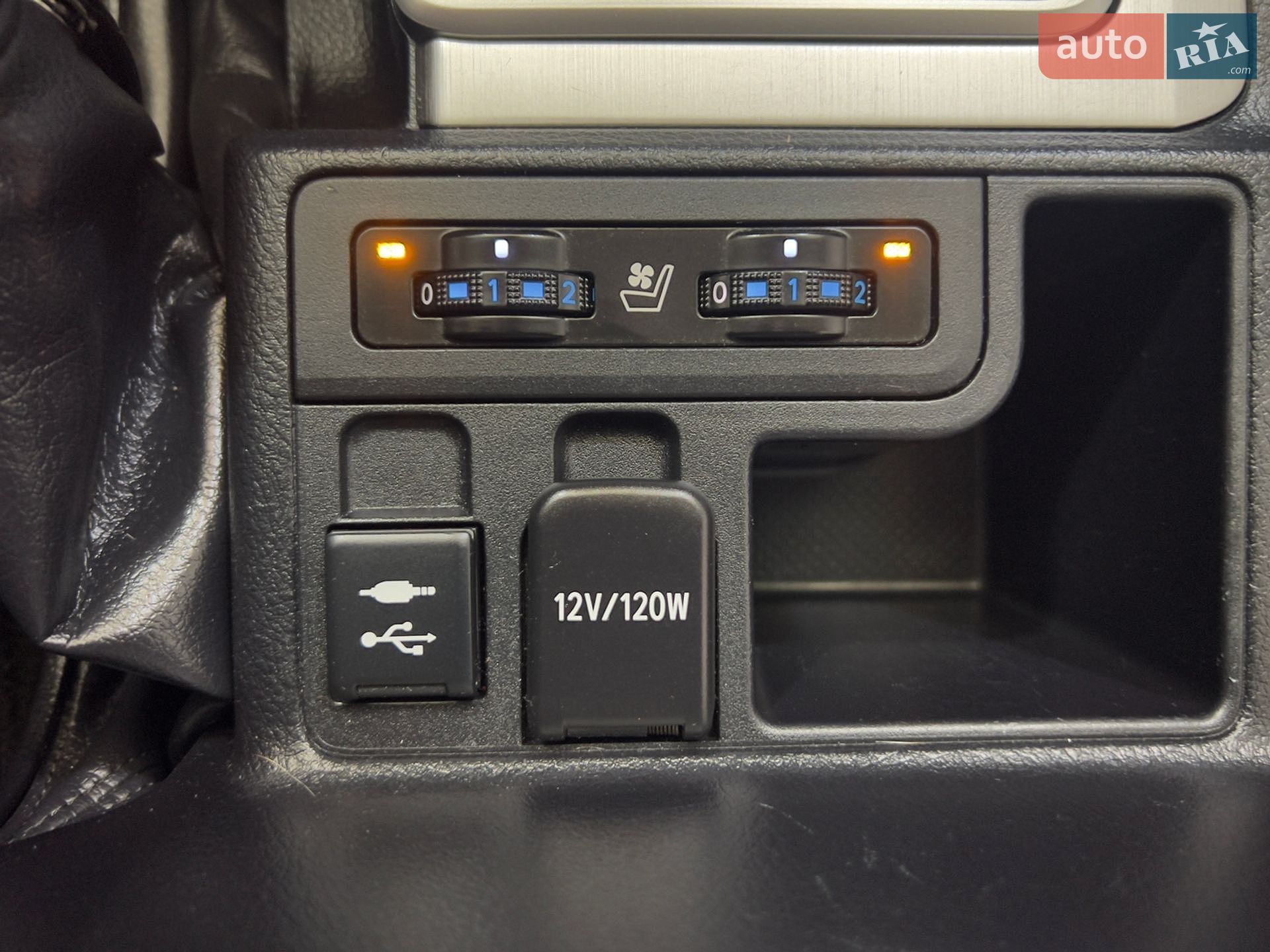 Toyota Land Cruiser Prado 2018 VIN JTEBR3FJ70K108843 фото оголошення 99 з 123
